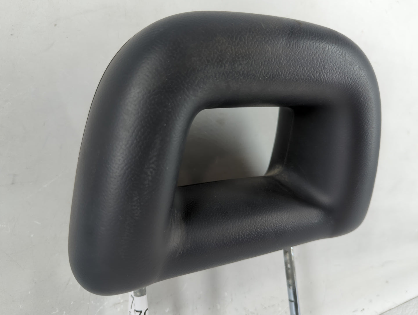 2008 Jeep Compass Headrest Head Rest Front Driver Passenger Seat Fits OEM Used Auto Parts - Oemusedautoparts1.com
