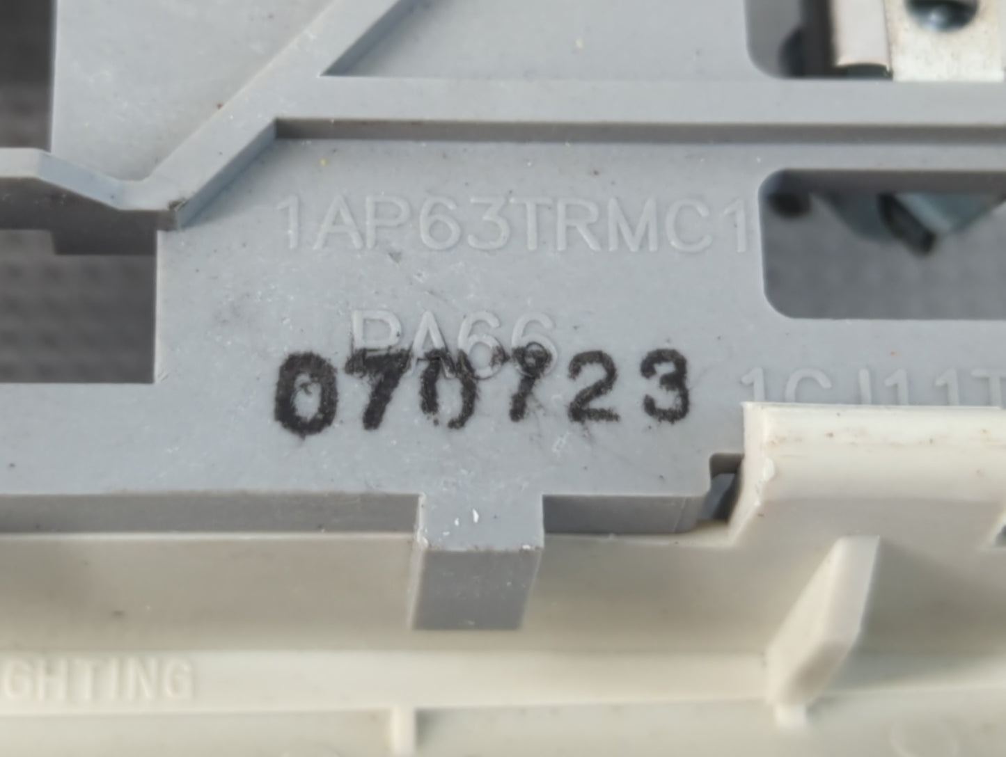 2008 Jeep Compass Overhead Roof Console Interior Dome Light - Oemusedautoparts1.com
