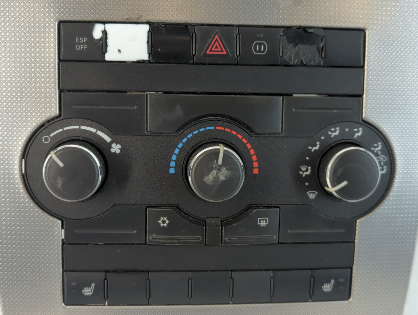 2007-2010 Jeep Grand Cherokee Climate Control Module Temperature AC/Heater Replacement P/N:P55037979AA Fits OEM Used Auto Pa