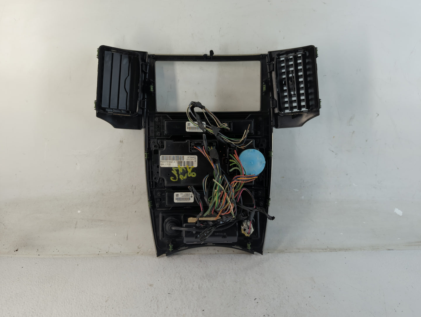 2007-2010 Jeep Grand Cherokee Climate Control Module Temperature AC/Heater Replacement P/N:P55037979AA Fits OEM Used Auto Pa