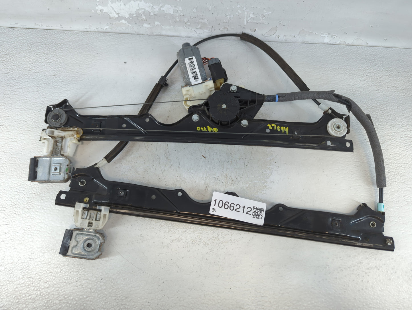 2006-2010 Jeep Grand Cherokee Driver Left Front Window Regulator - Oemusedautoparts1.com