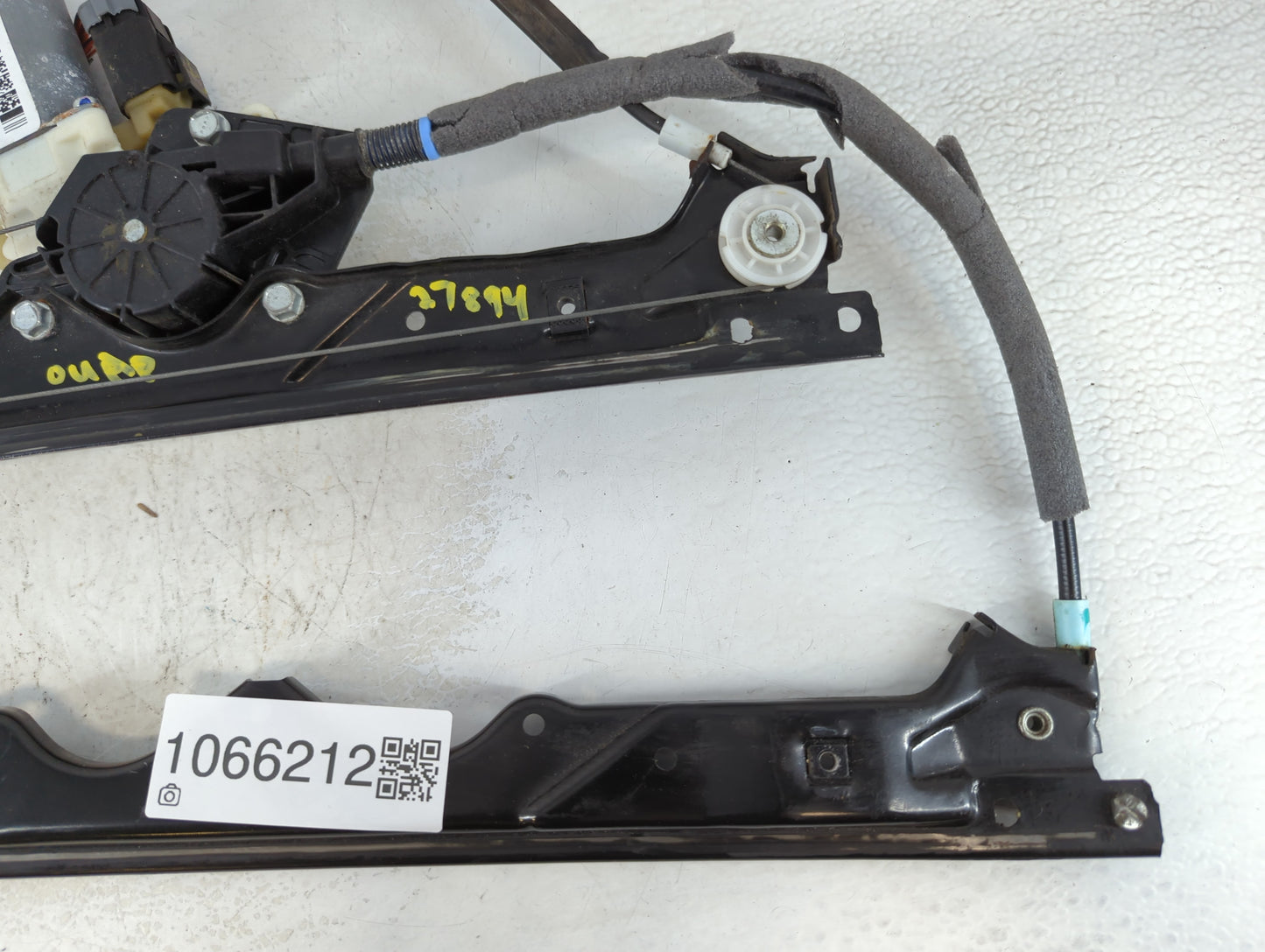 2006-2010 Jeep Grand Cherokee Driver Left Front Window Regulator 1066212 - Oemusedautoparts1.com