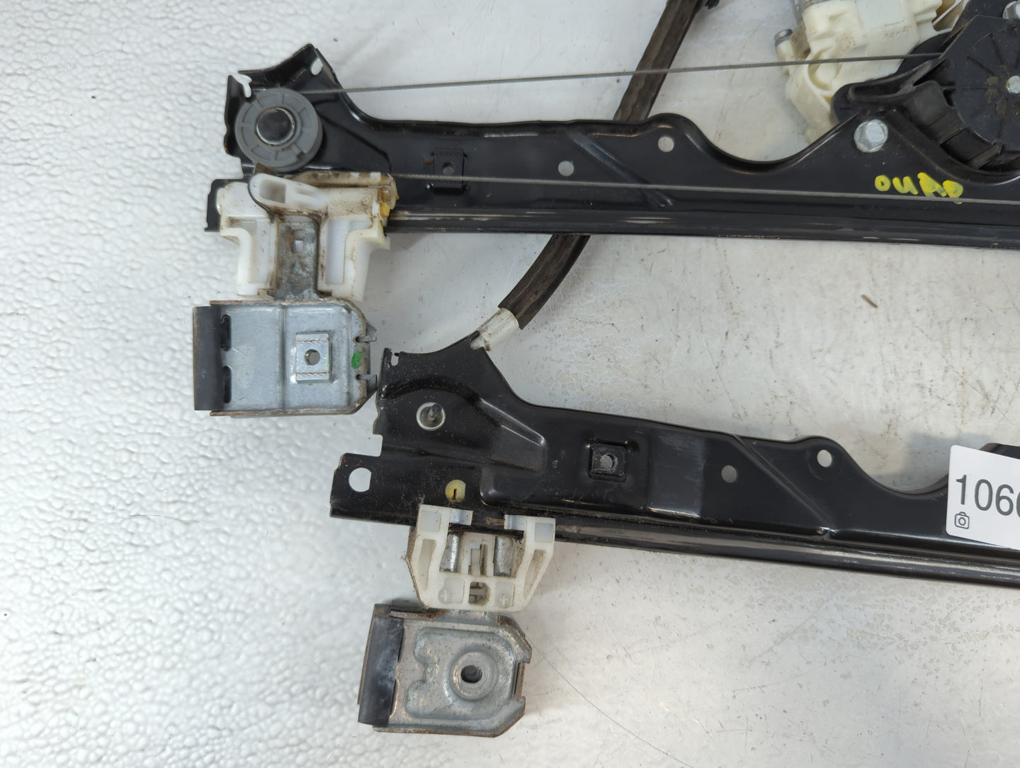 2006-2010 Jeep Grand Cherokee Driver Left Front Window Regulator 1066212 - Oemusedautoparts1.com