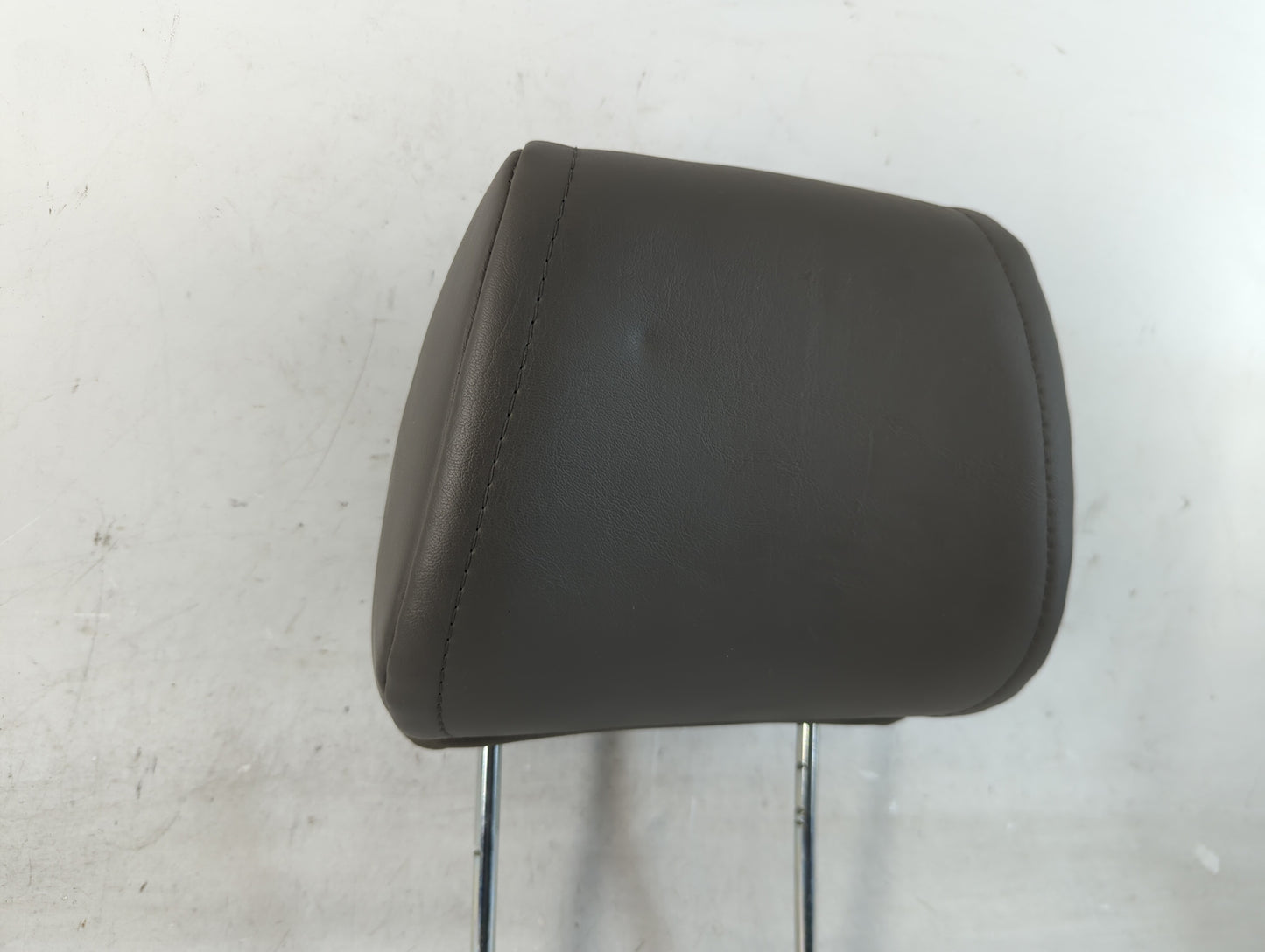2008 Jeep Grand Cherokee Headrest Head Rest Front Driver Passenger Seat Fits OEM Used Auto Parts - Oemusedautoparts1.com