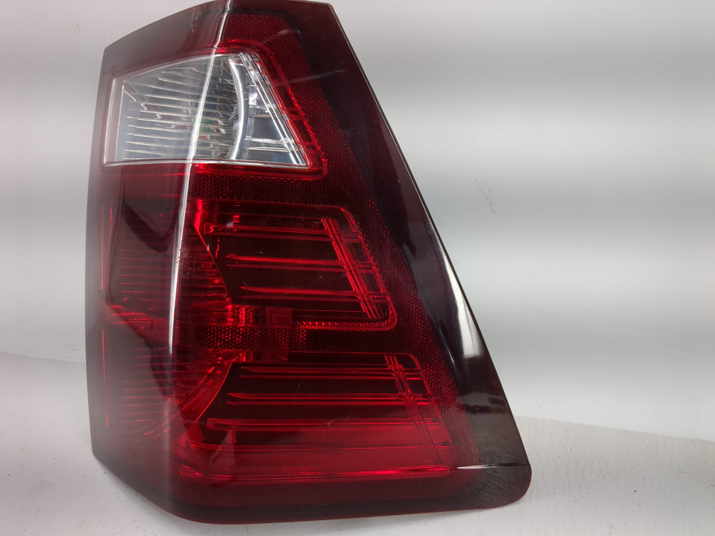 2007-2010 Jeep Grand Cherokee Tail Light Assembly Driver Left OEM P/N:55079013AC Fits Fits 2007 2008 2009 2010 OEM Used Auto