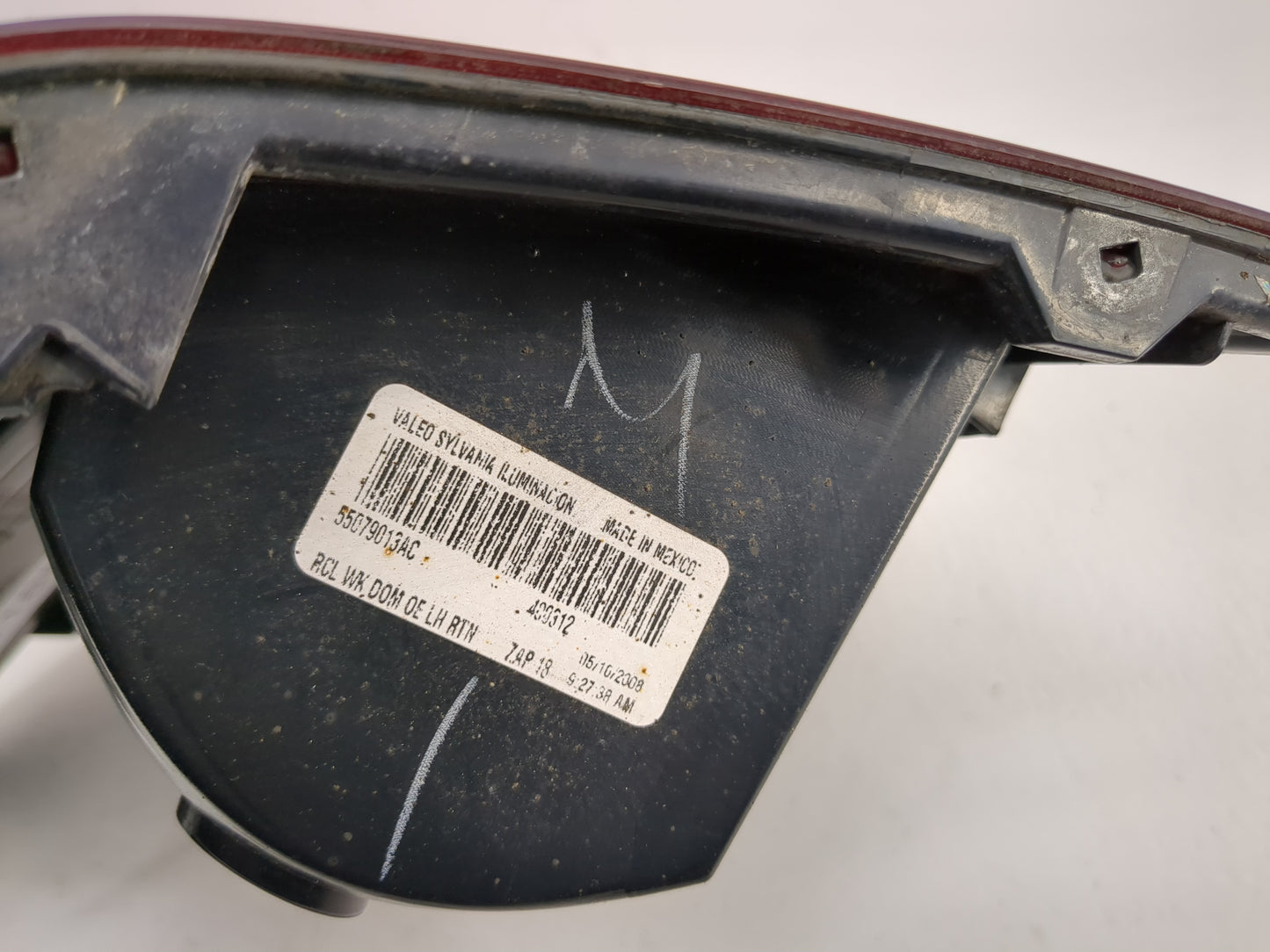 2007-2010 Jeep Grand Cherokee Tail Light Assembly Driver Left OEM P/N:55079013AC Fits Fits 2007 2008 2009 2010 OEM Used Auto