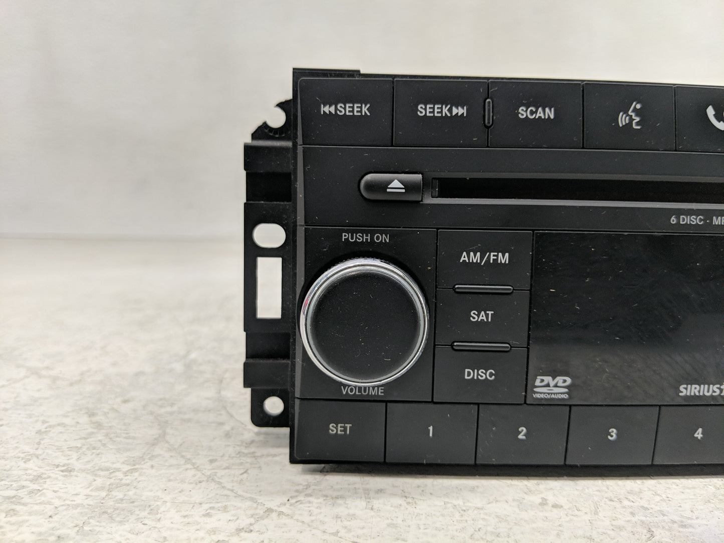 2008 Jeep Grand Cherokee Radio AM FM Cd Player Receiver Replacement P/N:05064922AG Fits OEM Used Auto Parts - Oemusedautopar