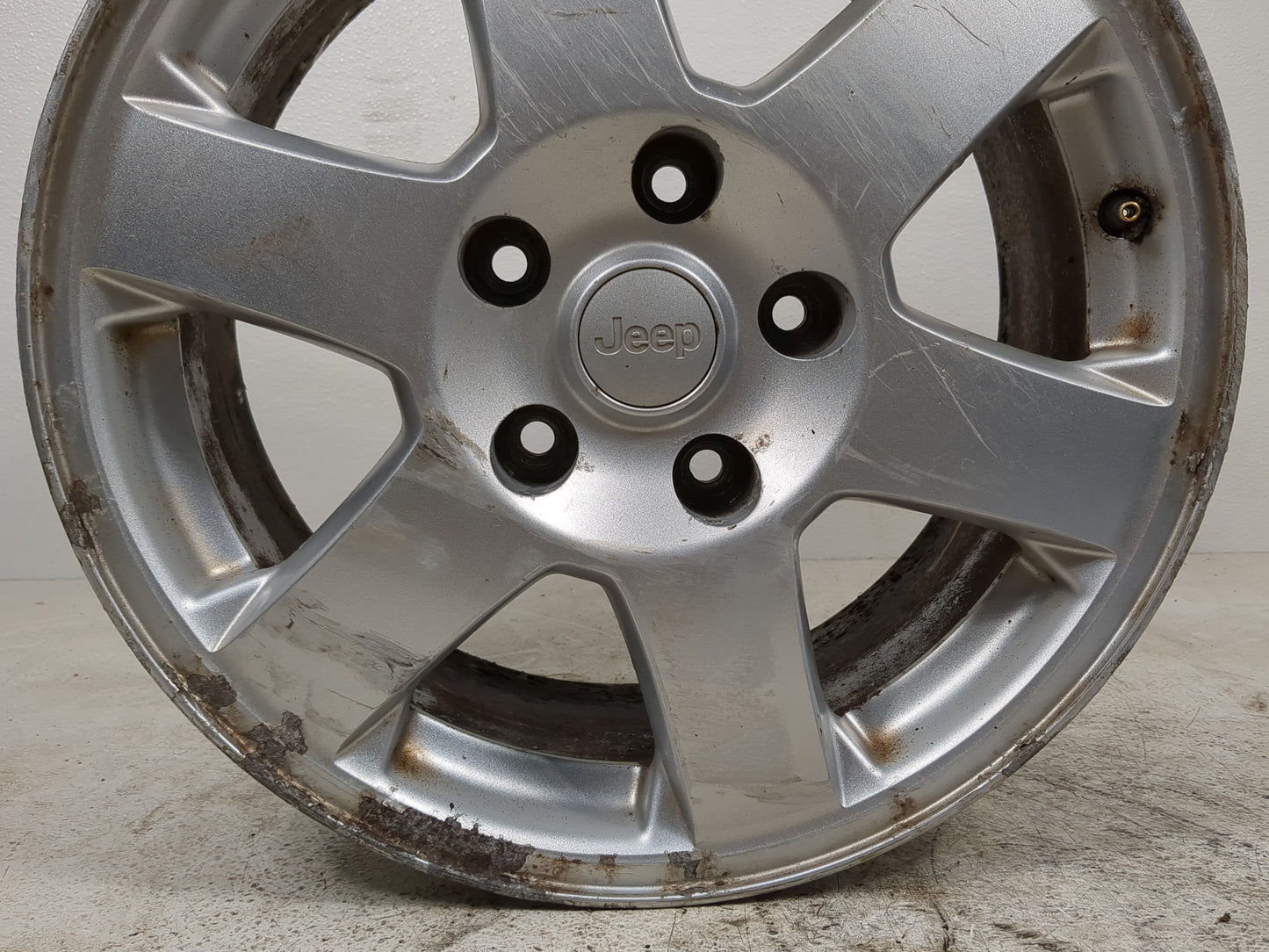 2008 Jeep Grand Cherokee Oem Wheel Rim - Oemusedautoparts1.com