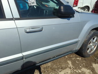 compare product 2008-2010 Jeep Grand Cherokee Passenger Front Door Oem 1404469