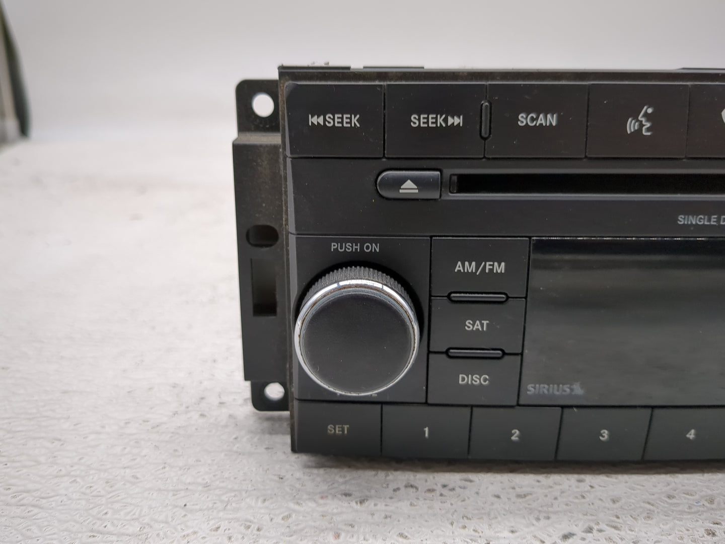 2008 Jeep Grand Cherokee Radio AM FM Cd Player Receiver Replacement P/N:P05064420AD Fits Fits 2009 2010 OEM Used Auto Parts 