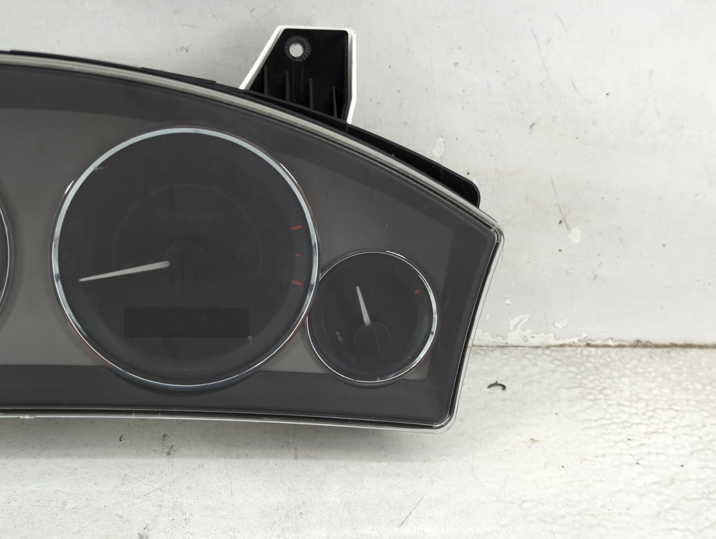 2008 Jeep Grand Cherokee Instrument Cluster Speedometer Gauges P/N:58994E CR-0038-001-M0-CG, 05172417AG Miles: Fits OEM Used
