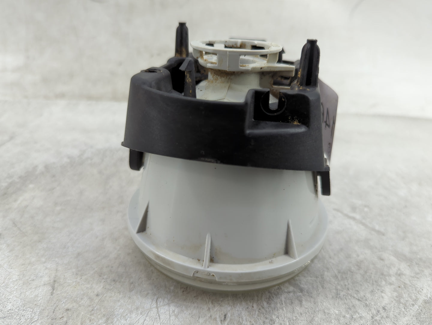 2005-2010 Jeep Grand Cherokee Driver Left Oem Fog Light Lamp Black - Oemusedautoparts1.com