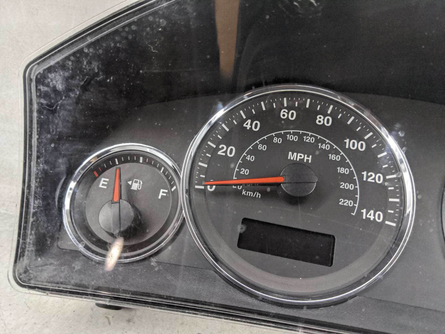2008 Jeep Grand Cherokee Instrument Cluster Speedometer Gauges P/N:05172400AG CR-0038-052-M0-CG Miles:57K Fits OEM Used Auto