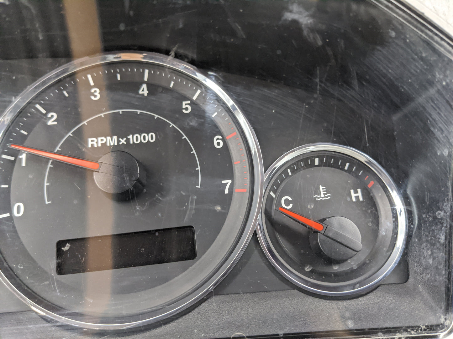 2008 Jeep Grand Cherokee Instrument Cluster Speedometer Gauges P/N:05172400AG CR-0038-052-M0-CG Miles: Fits OEM Used Auto Pa