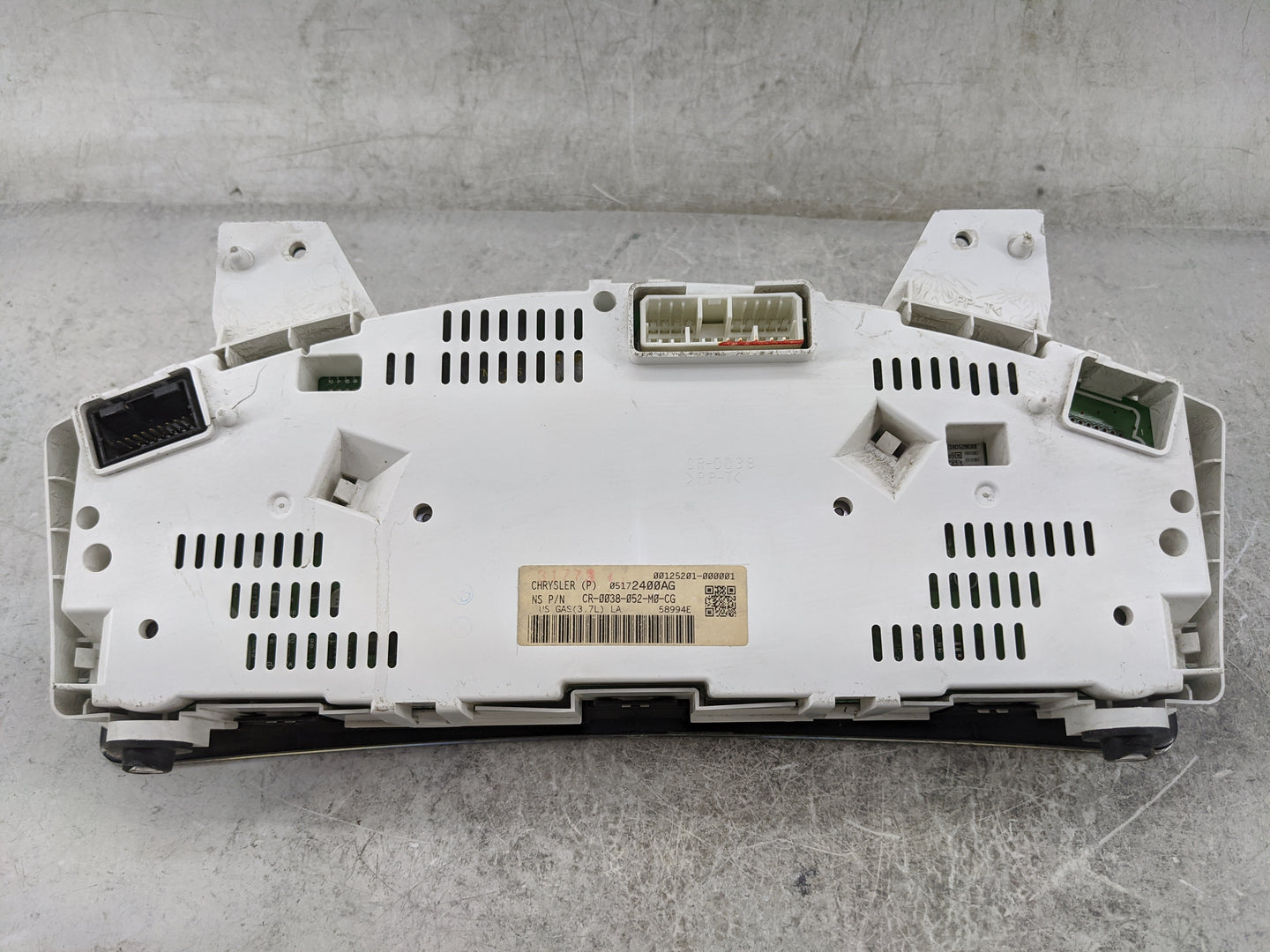 2008 Jeep Grand Cherokee Instrument Cluster Speedometer Gauges P/N:05172400AG CR-0038-052-M0-CG Miles: Fits OEM Used Auto Pa