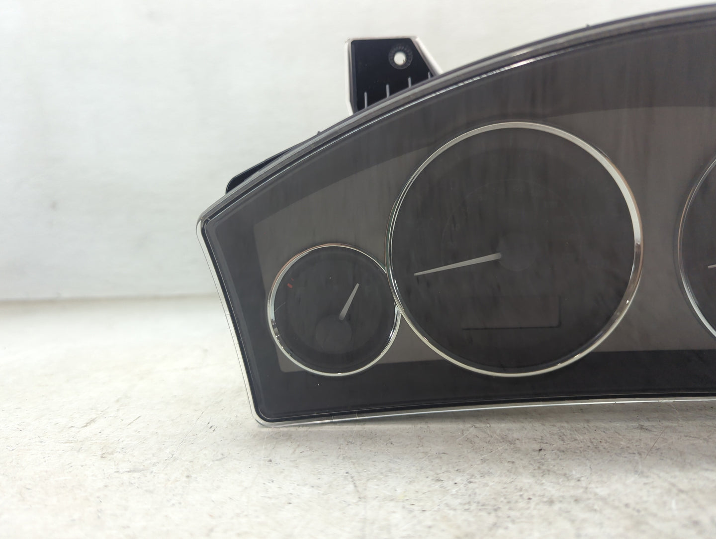2008 Jeep Grand Cherokee Instrument Cluster Speedometer Gauges P/N:05172417AG CR-0038-001-M0-CG Miles:124K Fits OEM Used Aut