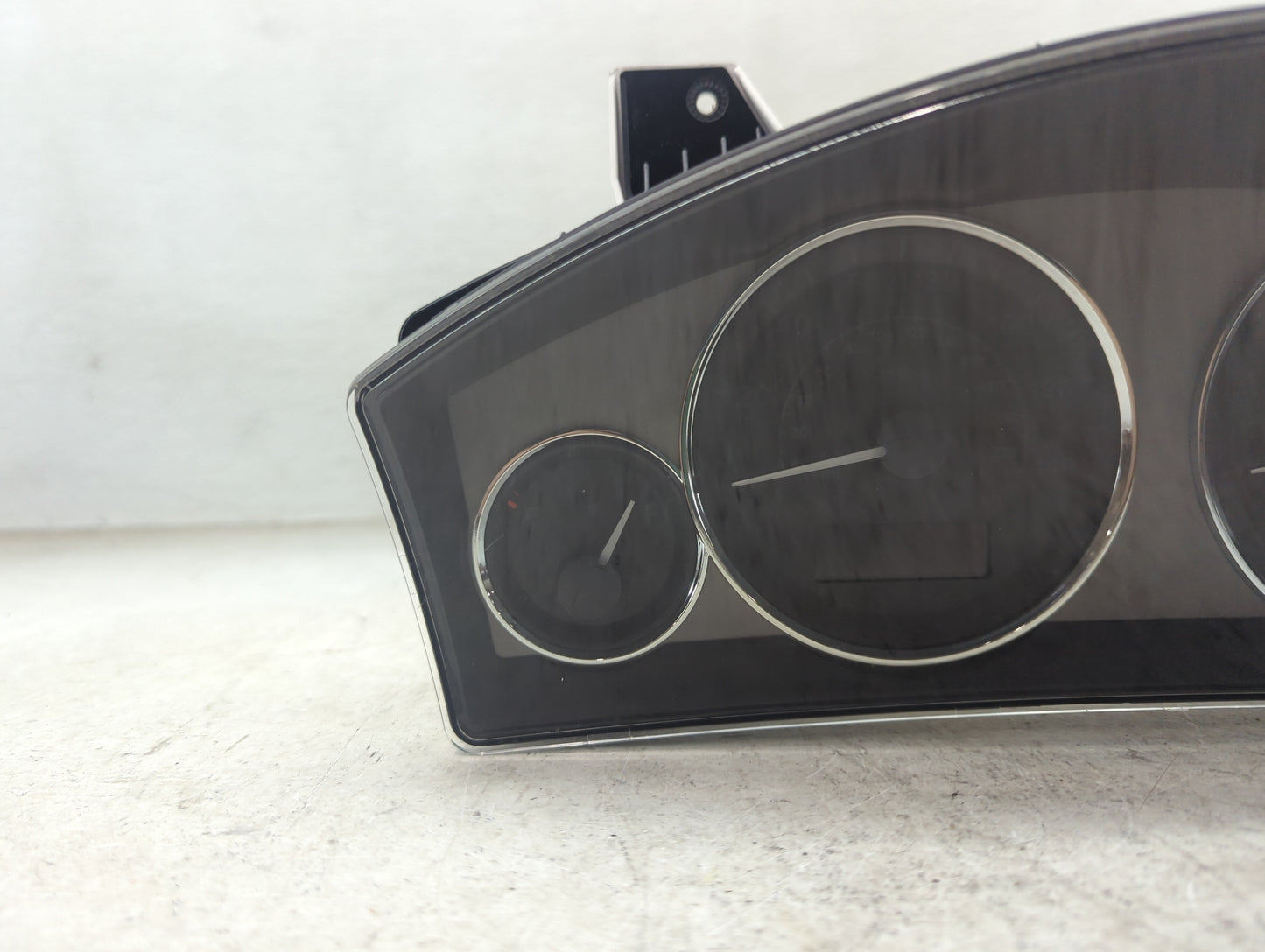 2008 Jeep Grand Cherokee Instrument Cluster Speedometer Gauges P/N:05172417AG CR-0038-001-M0-CG Miles:124K Fits OEM Used Aut