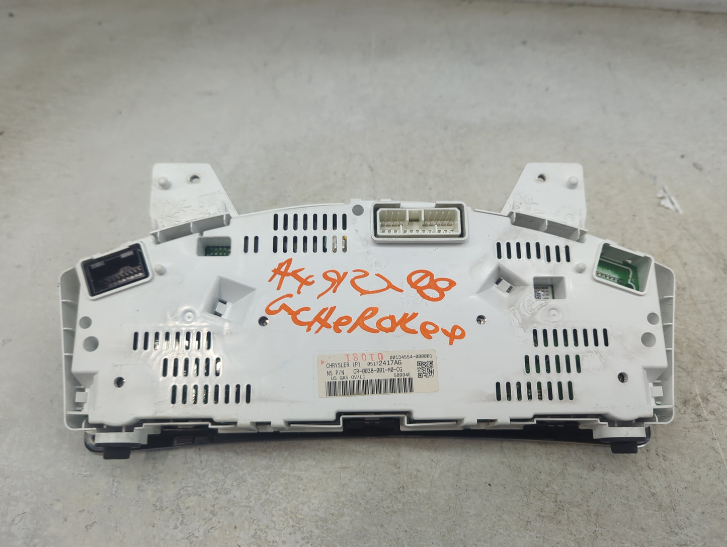 2008 Jeep Grand Cherokee Instrument Cluster Speedometer Gauges P/N:05172417AG CR-0038-001-M0-CG Miles:124K Fits OEM Used Aut