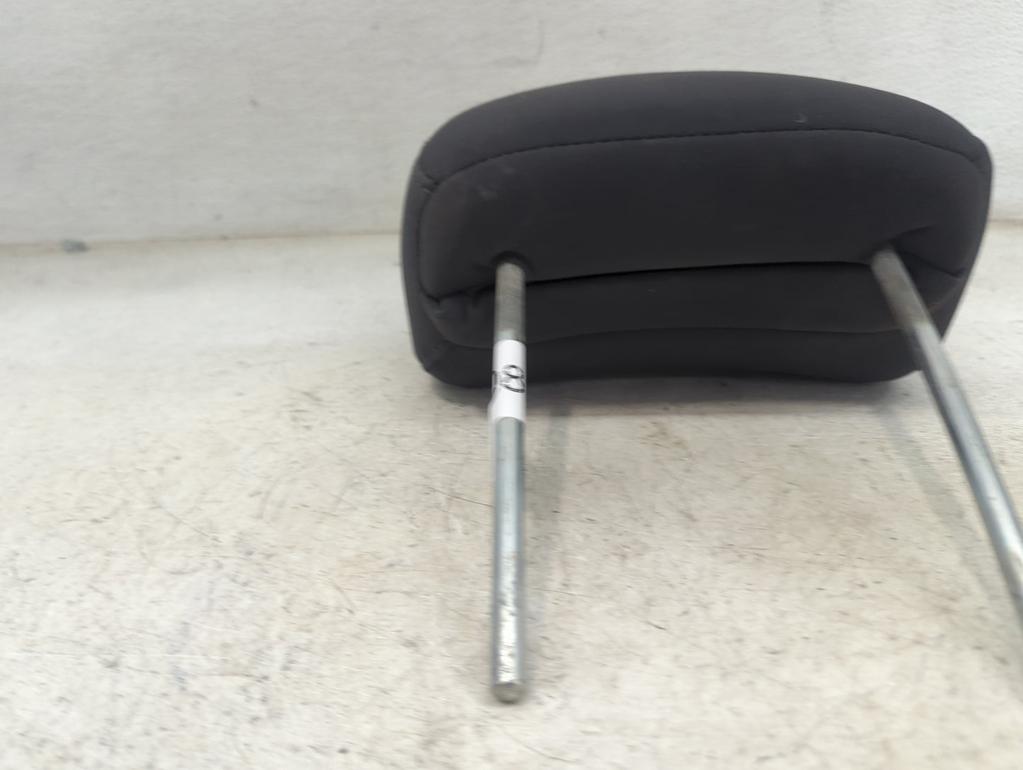 2008 Jeep Grand Cherokee Headrest Head Rest Front Driver Passenger Seat Fits OEM Used Auto Parts - Oemusedautoparts1.com