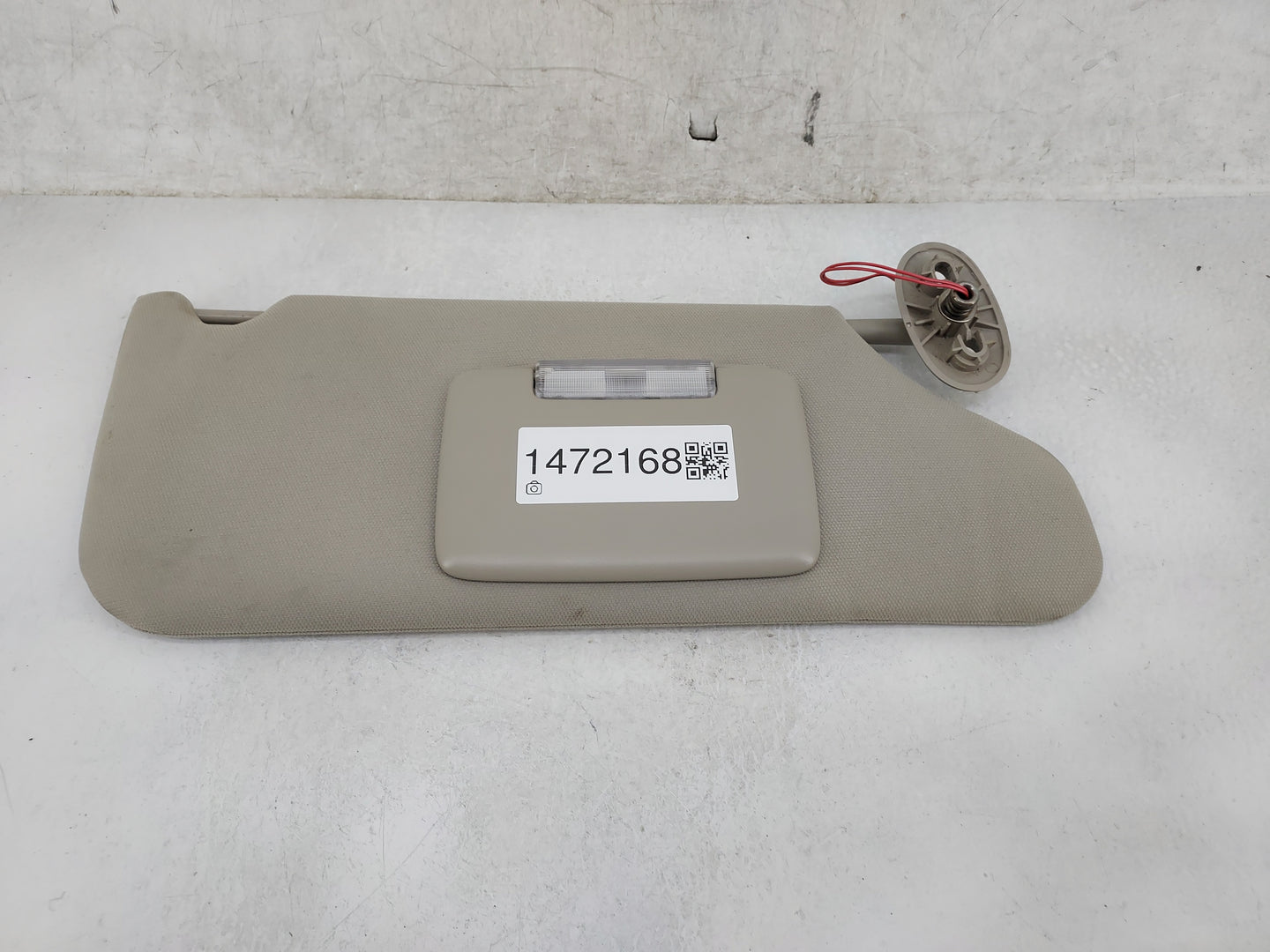 2005-2010 Jeep Grand Cherokee Sun Visor Shade Replacement Passenger Right Mirror Fits Fits 2005 2006 2007 2008 2009 2010 OEM