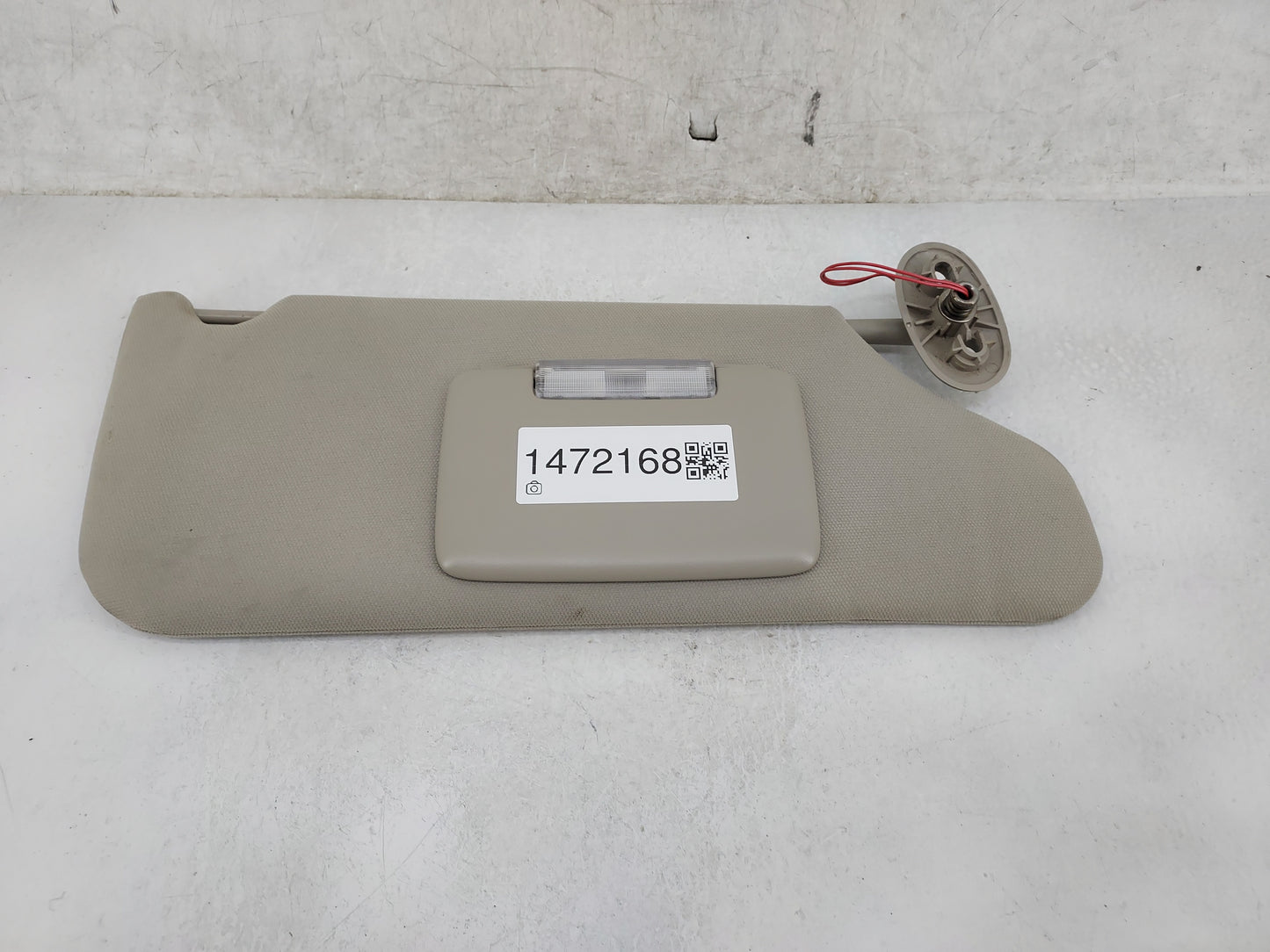2005-2010 Jeep Grand Cherokee Sun Visor Shade Replacement Passenger Right Mirror Fits Fits 2005 2006 2007 2008 2009 2010 OEM
