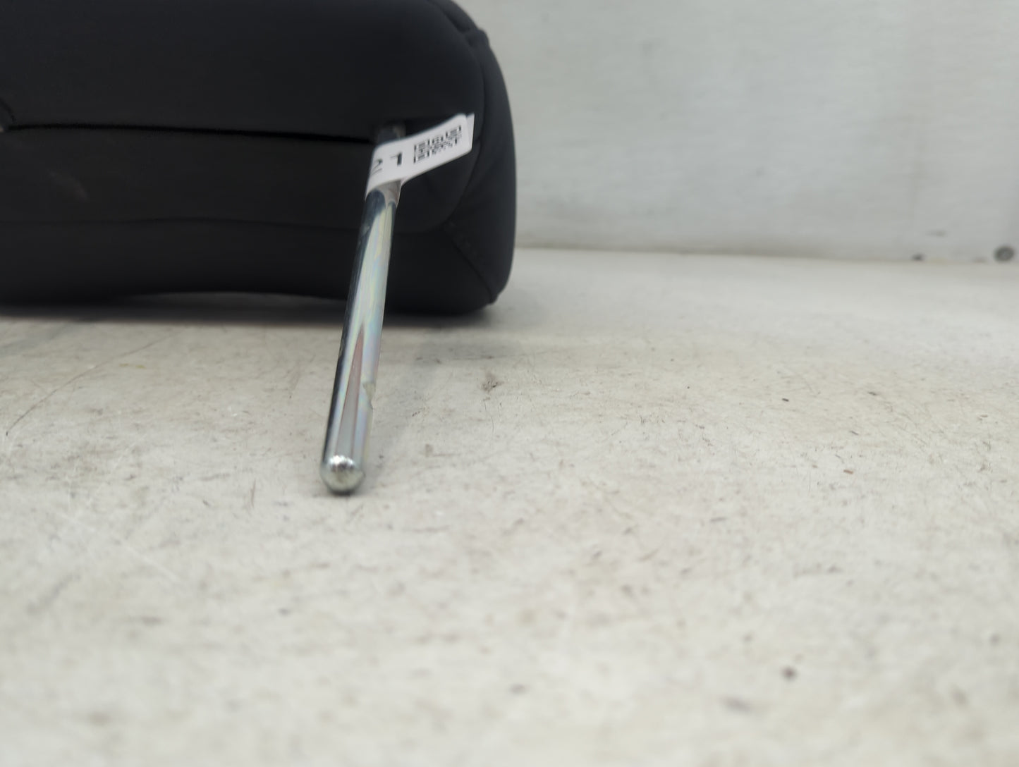 2008 Jeep Grand Cherokee Headrest Head Rest Front Driver Seat Black - Oemusedautoparts1.com