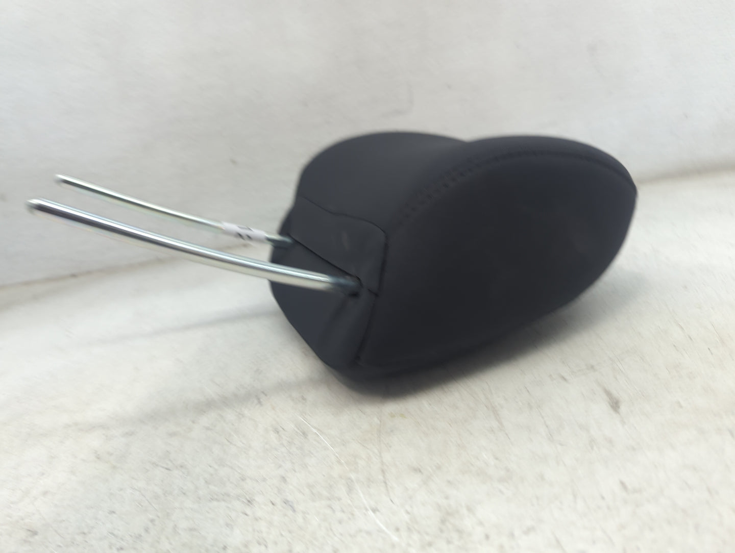 2008 Jeep Grand Cherokee Headrest Head Rest Front Driver Seat Black - Oemusedautoparts1.com