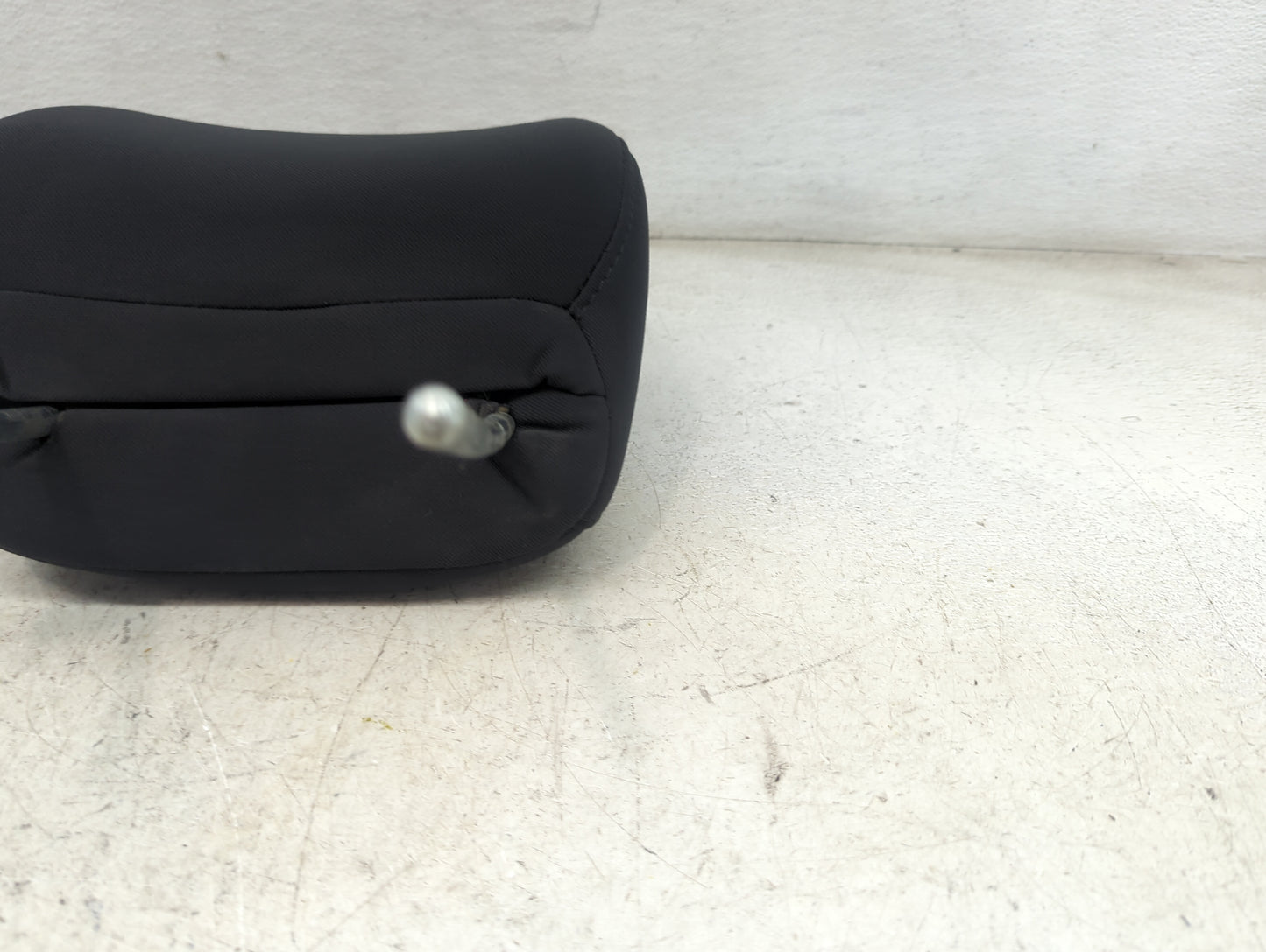 2008 Jeep Grand Cherokee Headrest Head Rest Front Driver Passenger Seat Fits OEM Used Auto Parts - Oemusedautoparts1.com