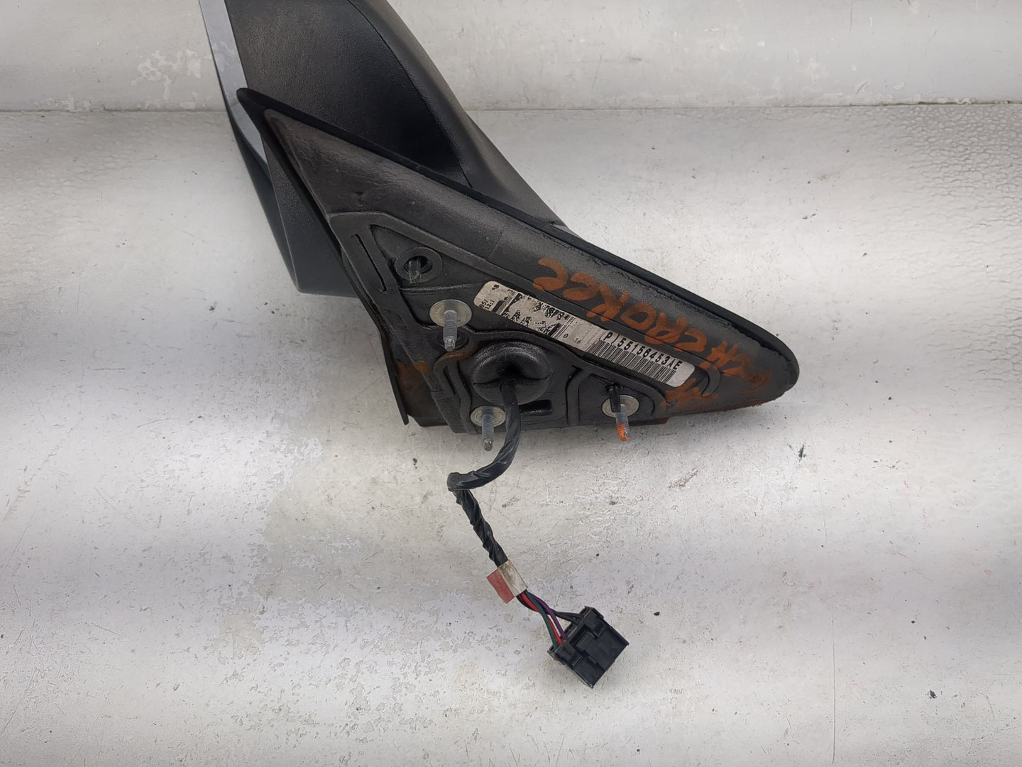 2005-2010 Jeep Grand Cherokee Driver Side View Mirror - Left Door Mirror OEM Used - Oemusedautoparts1.com