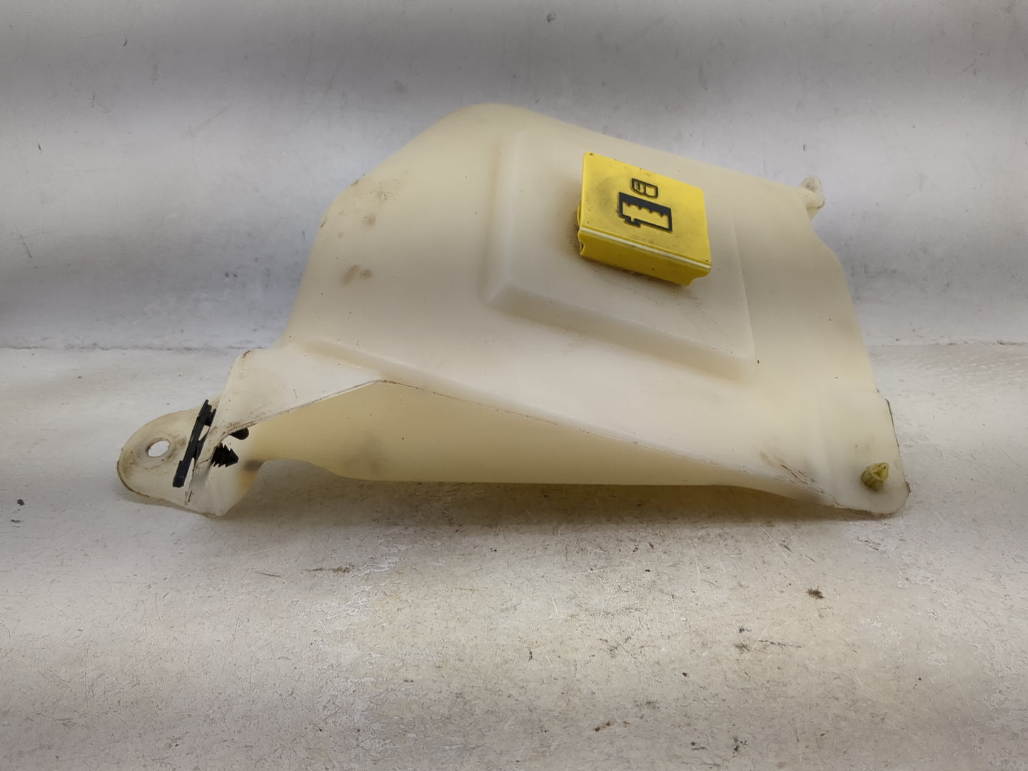2008 Jeep Grand Cherokee Radiator Coolant Overflow Expansion Tank Bottle 1494318 - Oemusedautoparts1.com