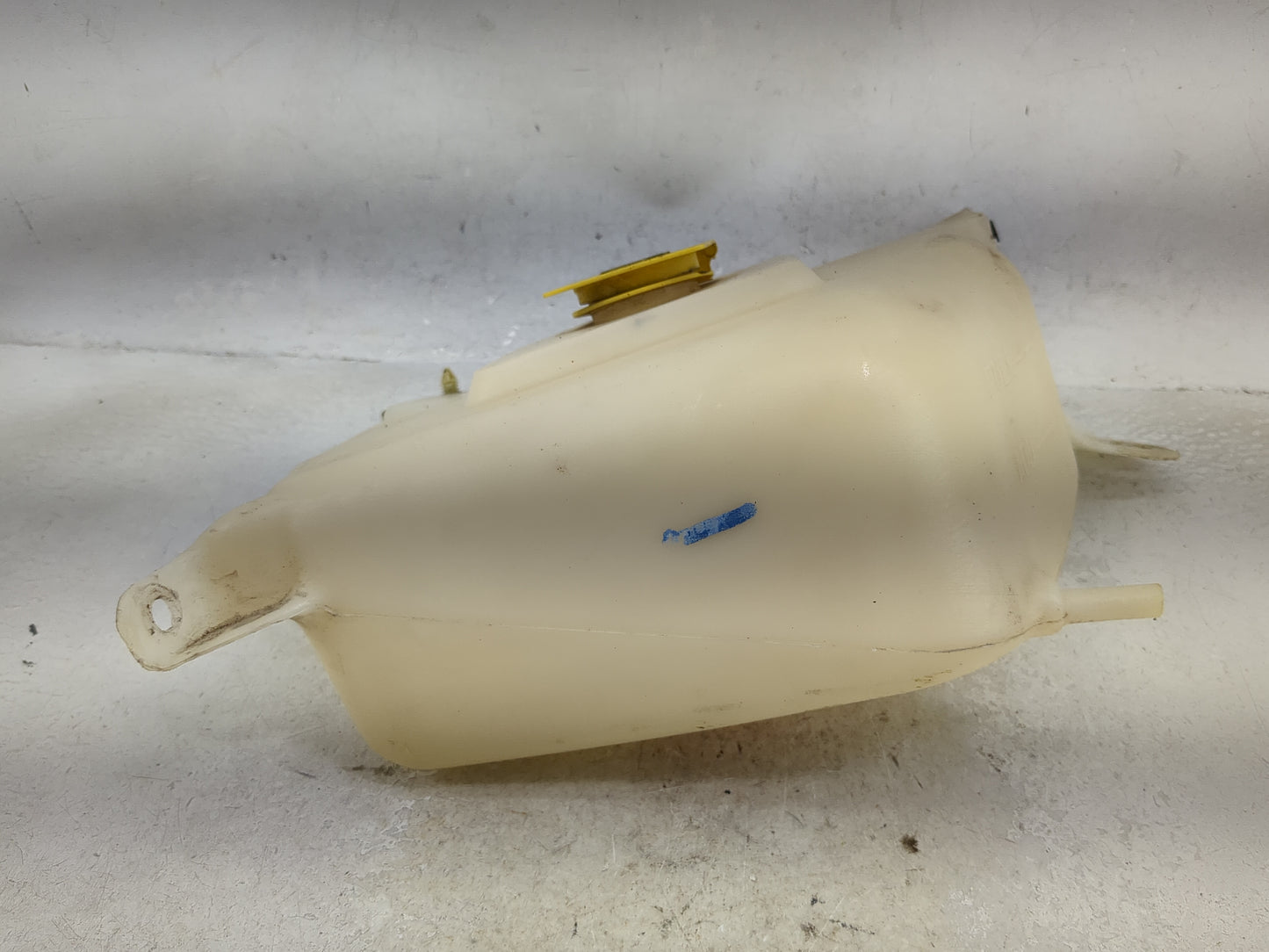2008 Jeep Grand Cherokee Radiator Coolant Overflow Expansion Tank Bottle 1494318 - Oemusedautoparts1.com