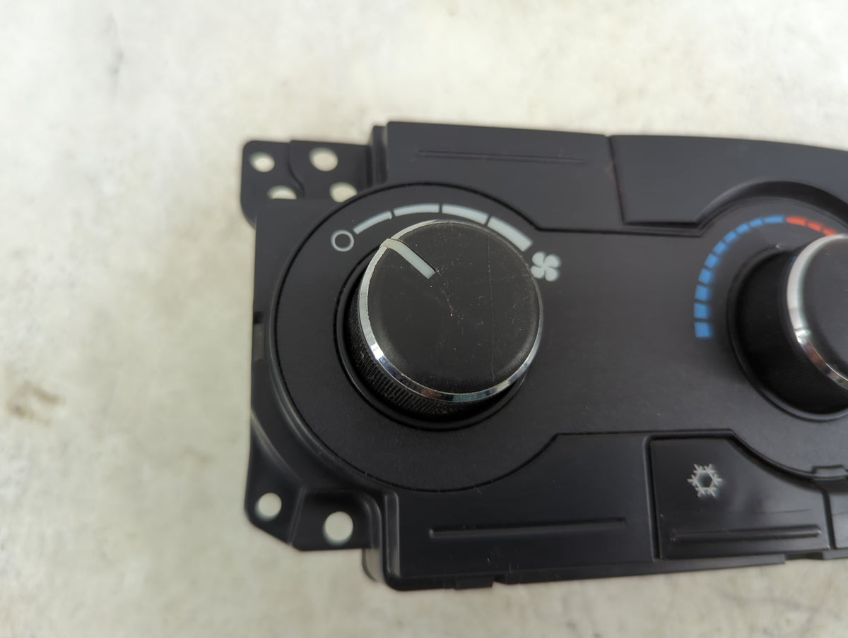 2007-2010 Jeep Grand Cherokee Climate Control Module Temperature AC/Heater Replacement P/N:P55037979AA Fits OEM Used Auto Pa