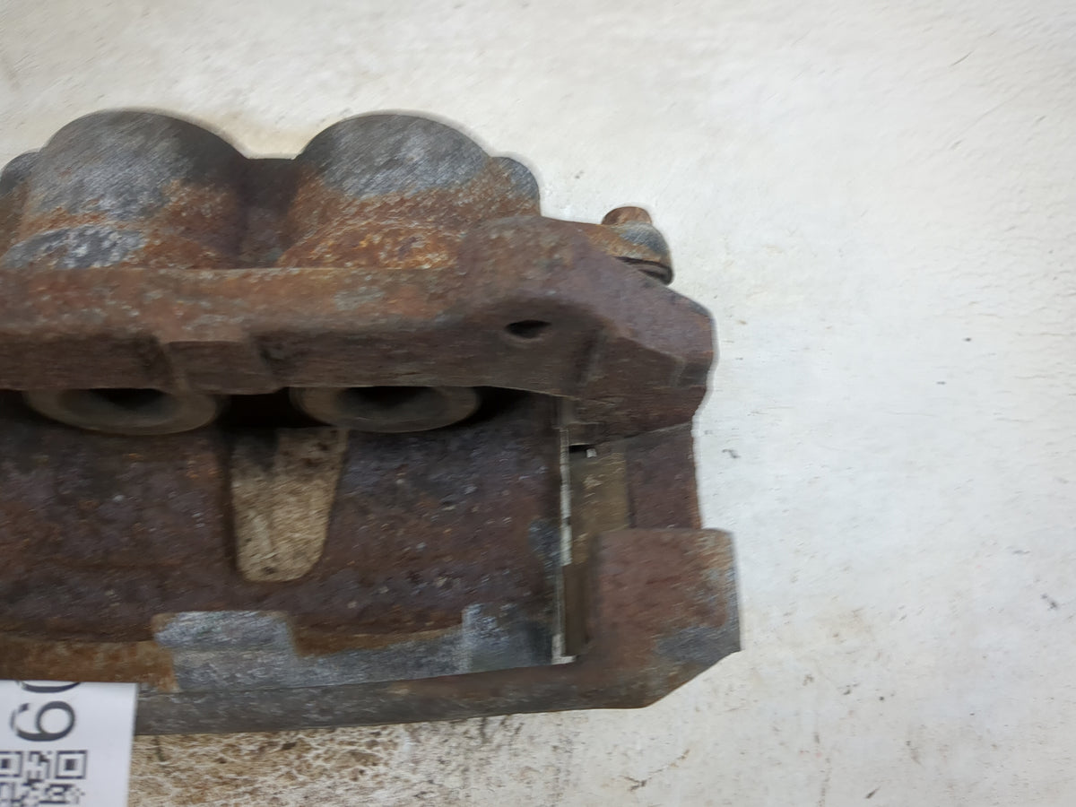 2005-2010 Jeep Grand Cherokee Front Driver Left Brake Caliper 1512109 - Oemusedautoparts1.com
