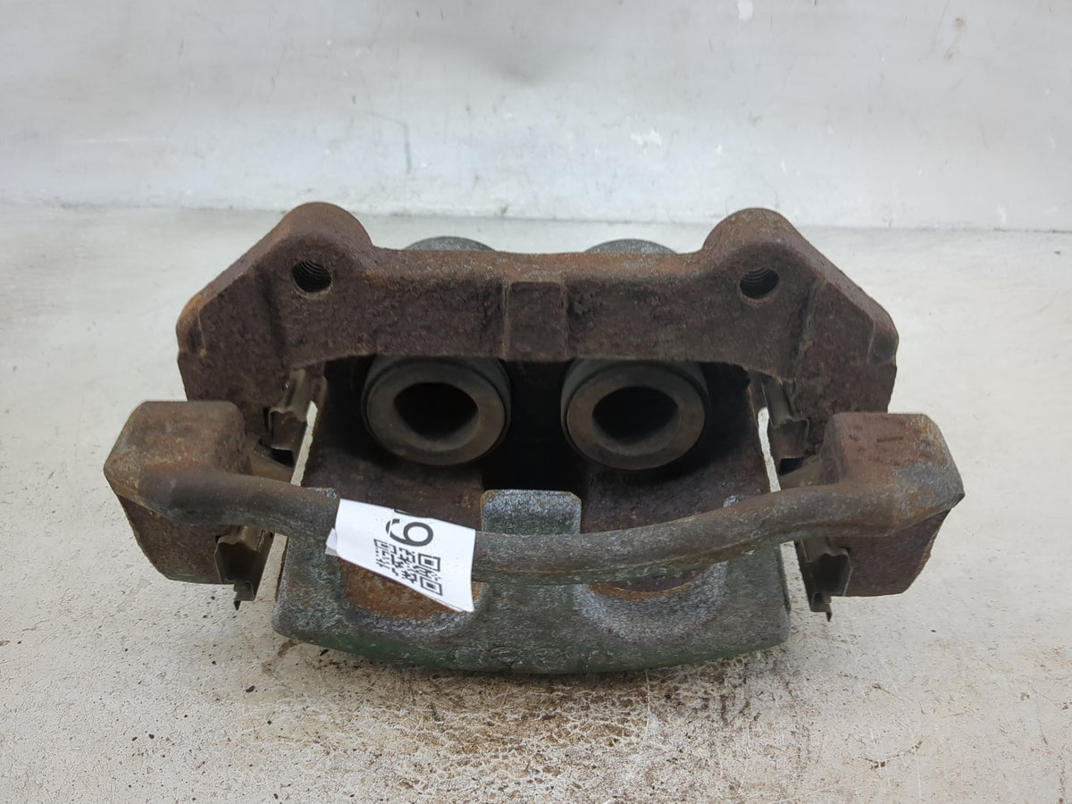 2005-2010 Jeep Grand Cherokee Front Driver Left Brake Caliper 1512109 - Oemusedautoparts1.com