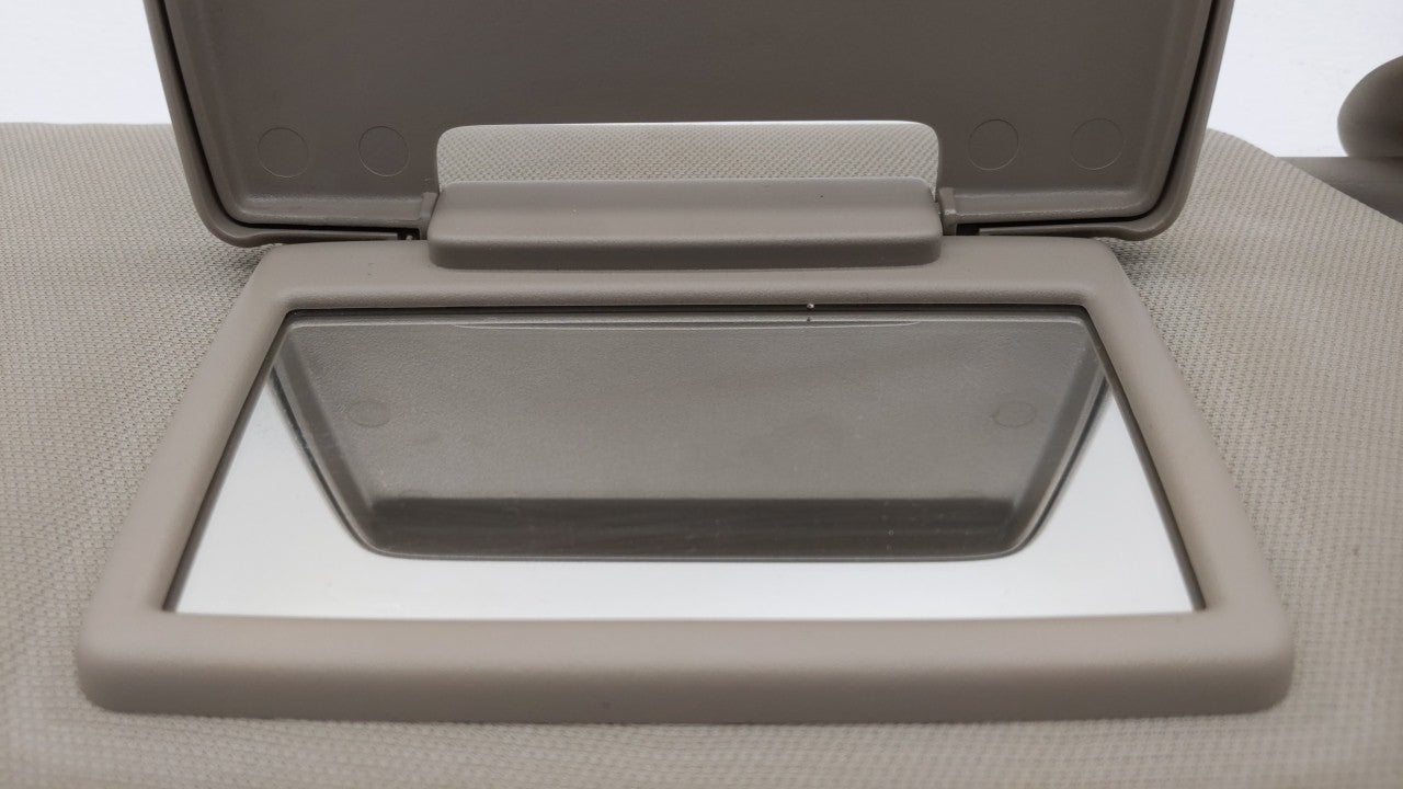 2005-2010 Jeep Grand Cherokee Sun Visor Shade Replacement Passenger Right Mirror Fits Fits 2005 2006 2007 2008 2009 2010 OEM