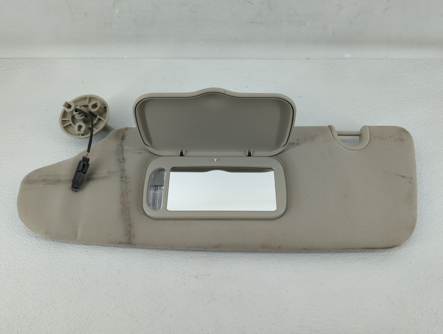 2005-2010 Jeep Grand Cherokee Sun Visor Shade Replacement Driver Left Mirror Fits Fits 2005 2006 2007 2008 2009 2010 OEM Use