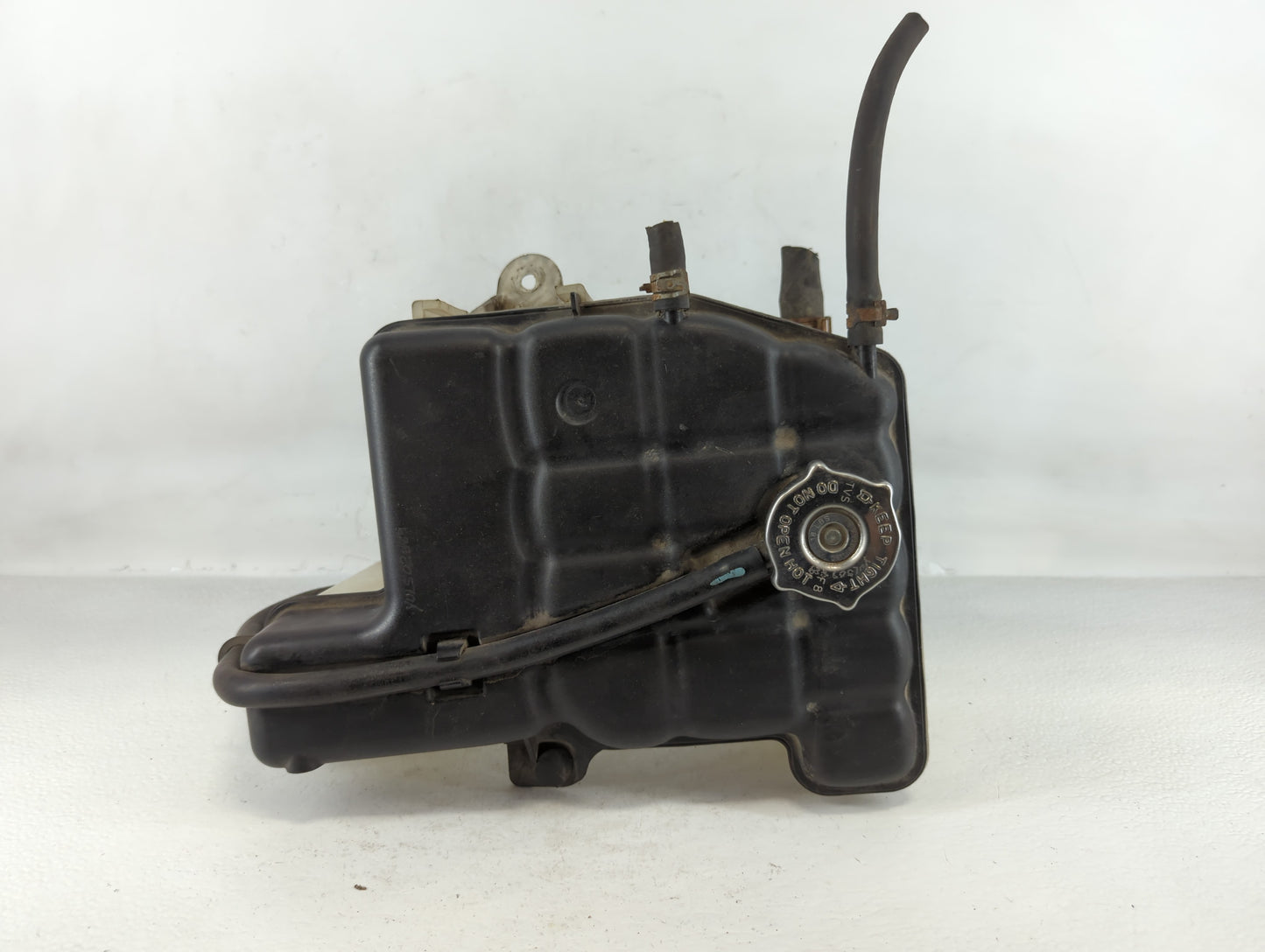 2007 Jeep Grand Cherokee Radiator Coolant Overflow Expansion Tank Bottle - Oemusedautoparts1.com