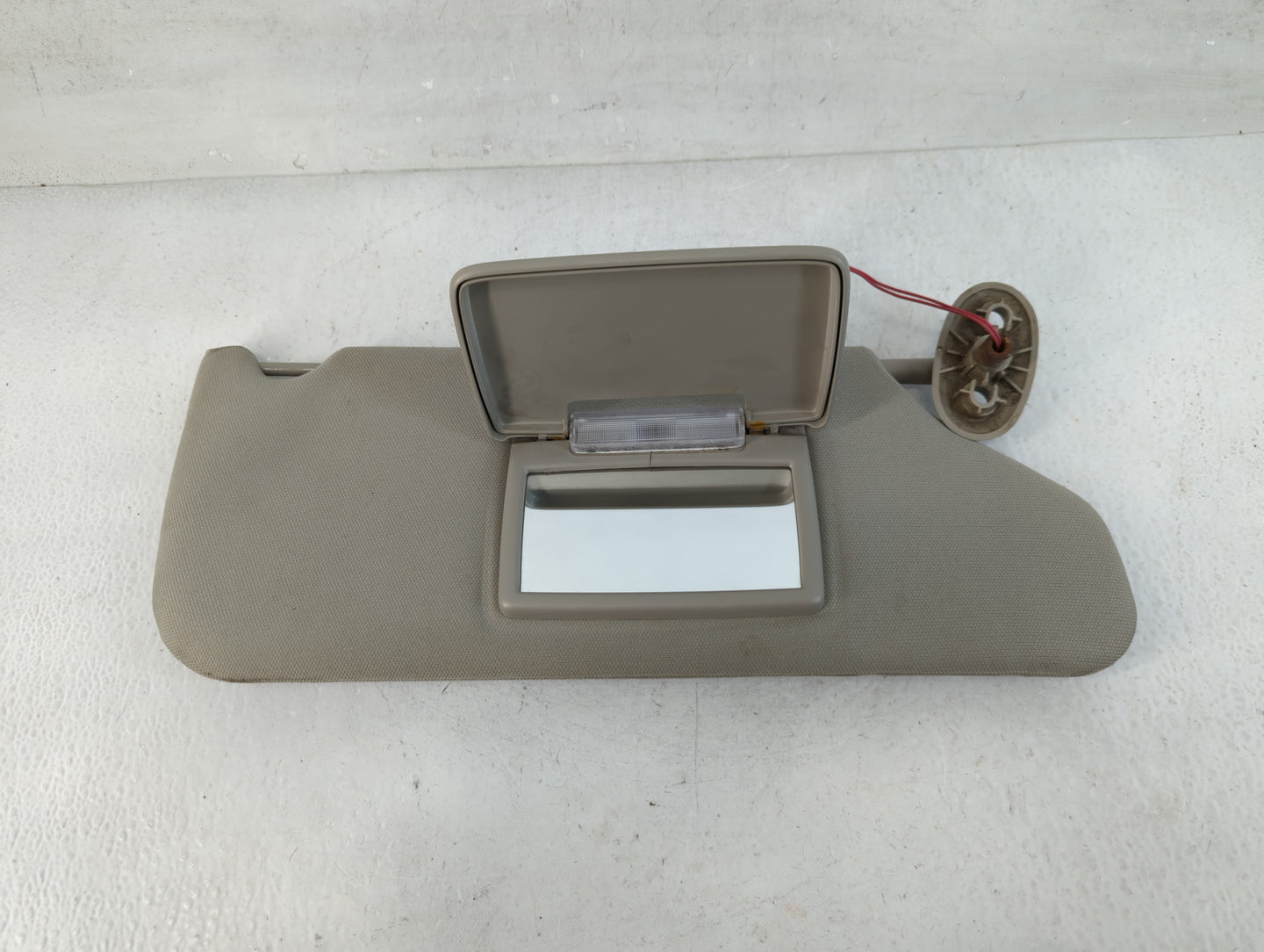 2005-2010 Jeep Grand Cherokee Sun Visor Shade Replacement Passenger Right Mirror Fits Fits 2005 2006 2007 2008 2009 2010 OEM