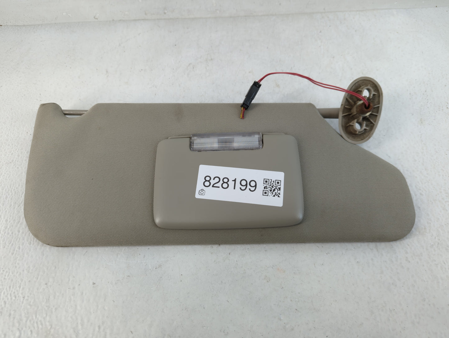 2005-2010 Jeep Grand Cherokee Sun Visor Shade Replacement Passenger Right Mirror Fits Fits 2005 2006 2007 2008 2009 2010 OEM