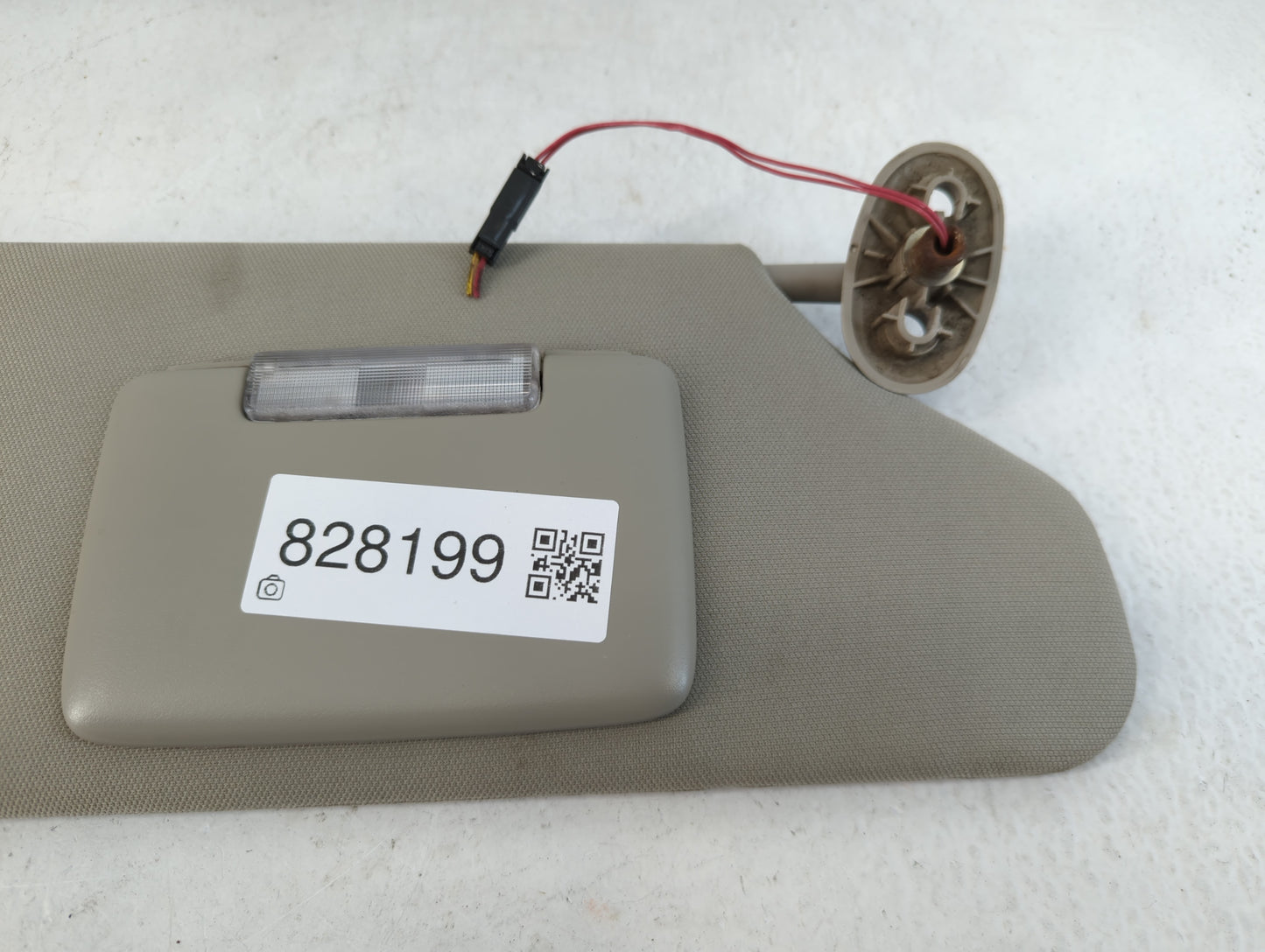 2005-2010 Jeep Grand Cherokee Sun Visor Shade Replacement Passenger Right Mirror Fits Fits 2005 2006 2007 2008 2009 2010 OEM