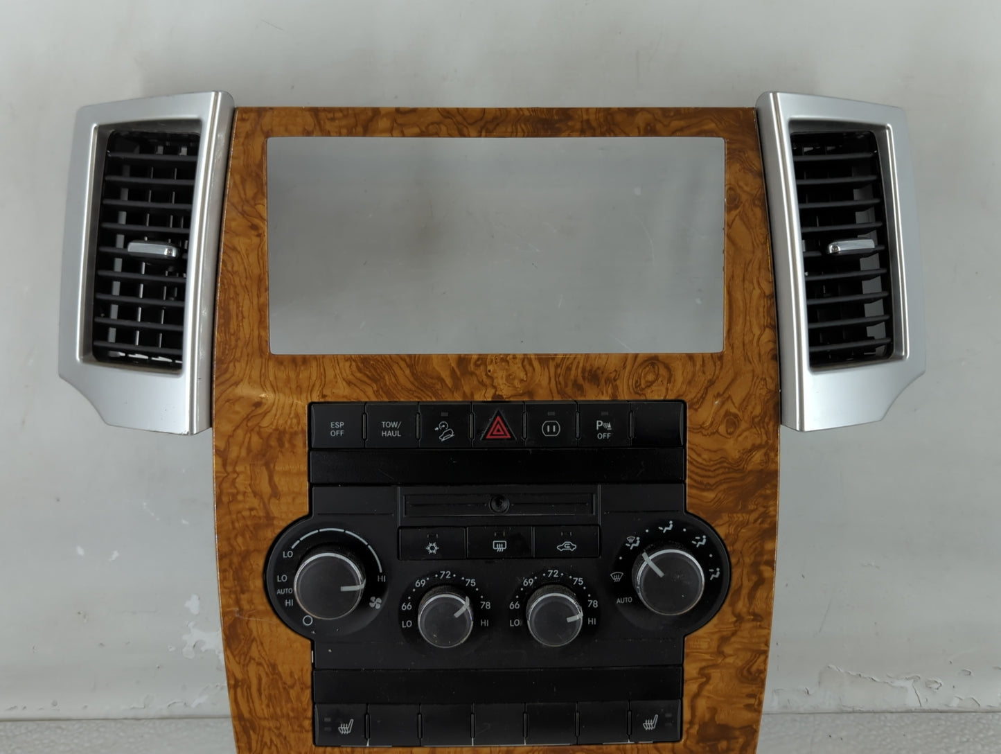 2008 Jeep Grand Cherokee Climate Control Module Temperature AC/Heater Replacement Fits OEM Used Auto Parts - Oemusedautopart