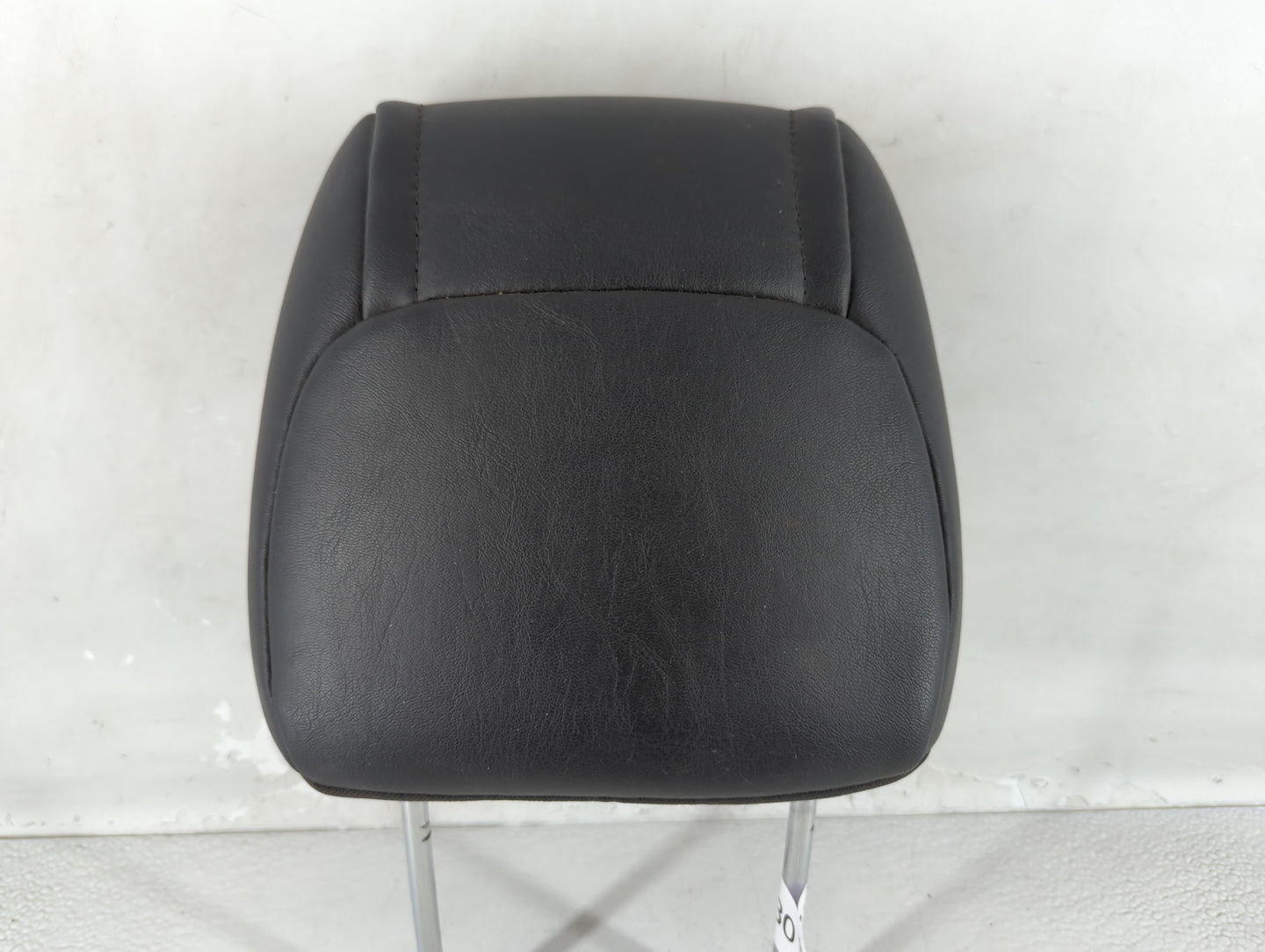 2008 Jeep Grand Cherokee Headrest Head Rest Front Driver Passenger Seat Fits OEM Used Auto Parts - Oemusedautoparts1.com