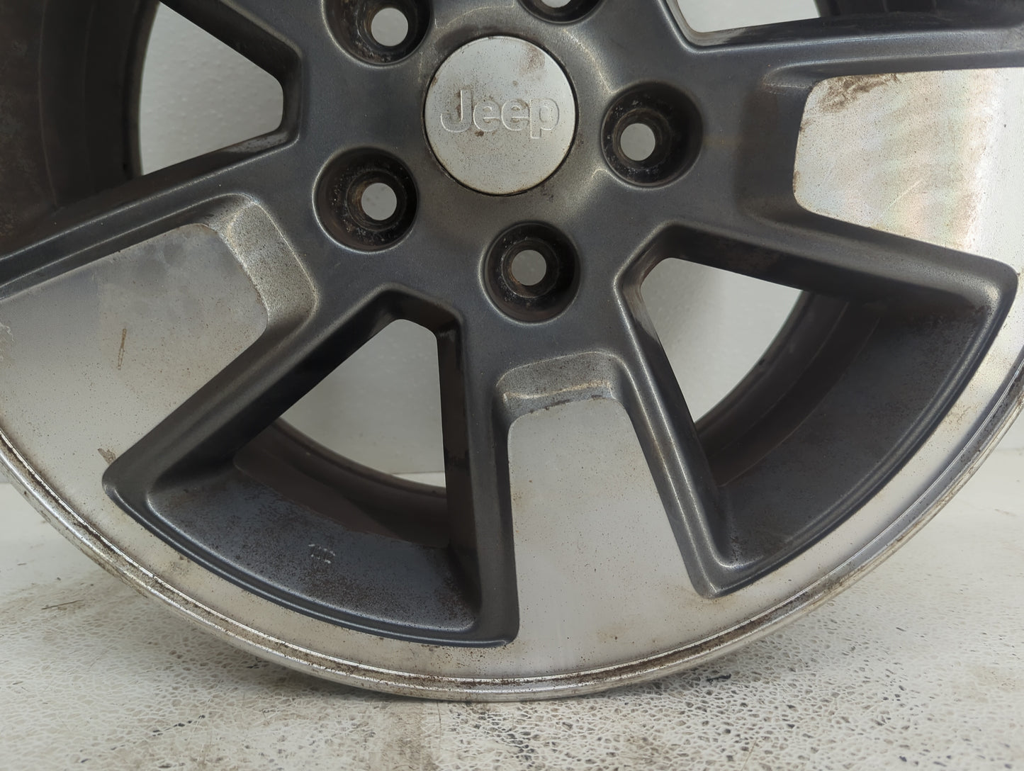 2008-2011 Jeep Liberty Oem Wheel Rim 1055176 - Oemusedautoparts1.com