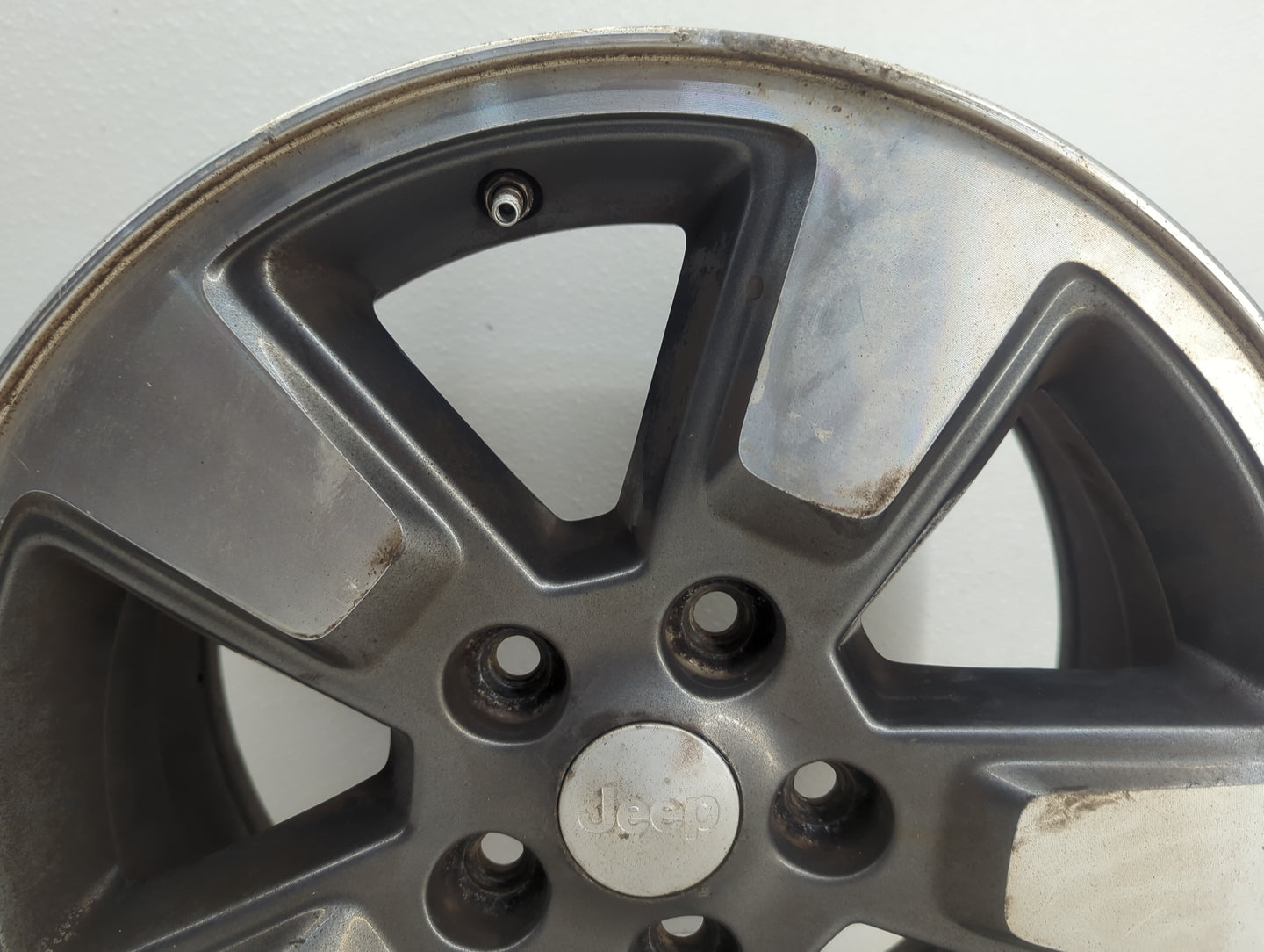 2008-2011 Jeep Liberty Oem Wheel Rim 1055176 - Oemusedautoparts1.com