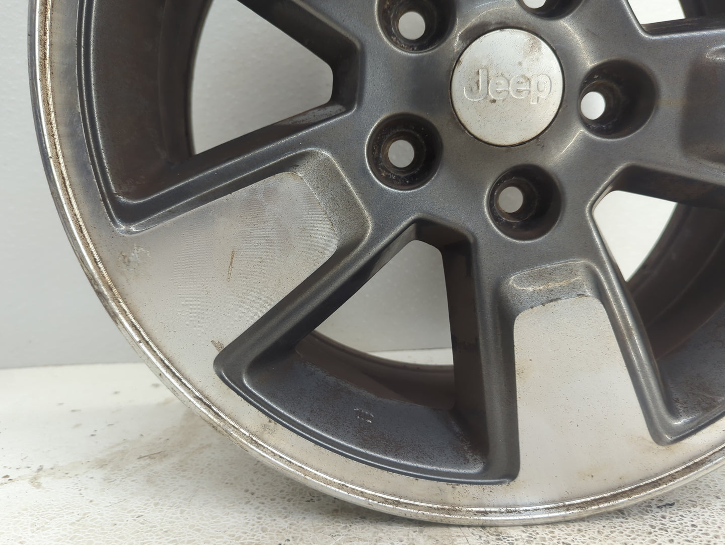 2008-2011 Jeep Liberty Oem Wheel Rim 1055176 - Oemusedautoparts1.com