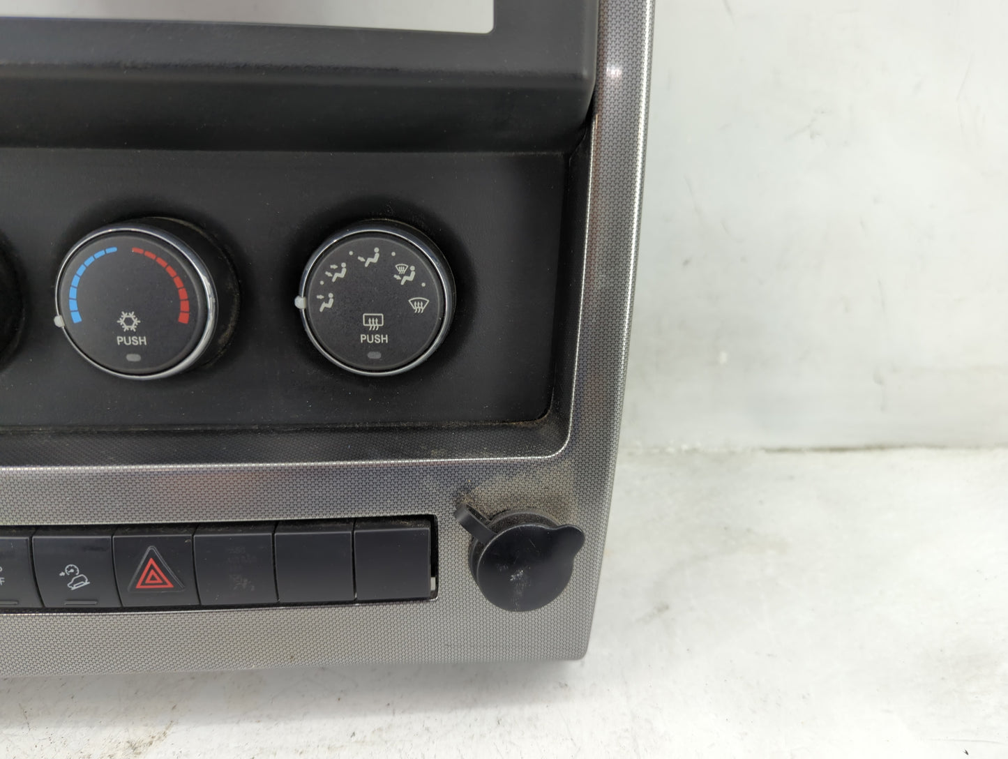 2008-2009 Jeep Liberty Climate Control Module Temperature AC/Heater Replacement P/N:1461463DX9 Fits Fits 2008 2009 OEM Used 
