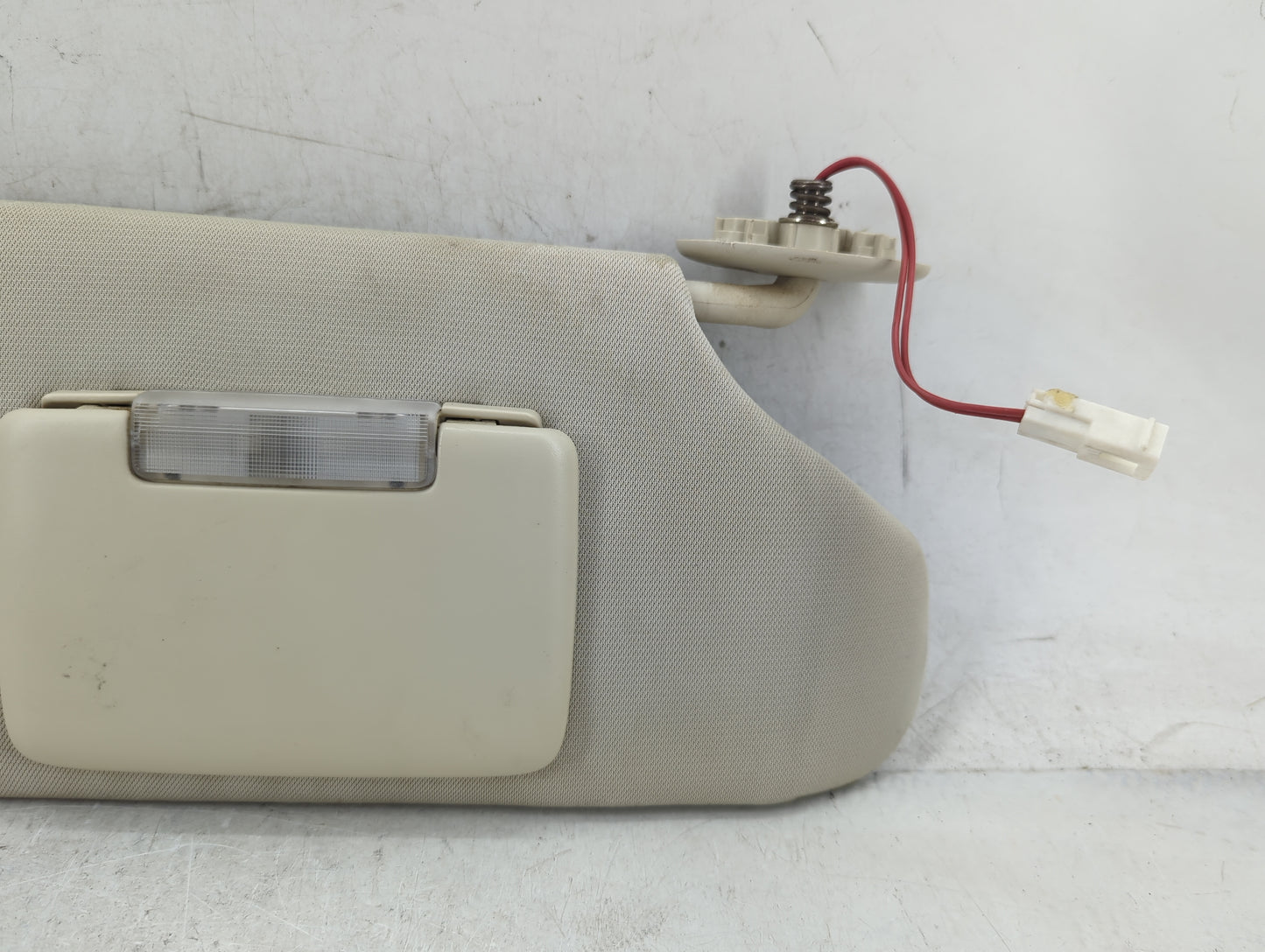 2008-2012 Jeep Liberty Sun Visor Shade Replacement Driver Left Mirror Fits Fits 2008 2009 2010 2011 2012 OEM Used Auto Parts