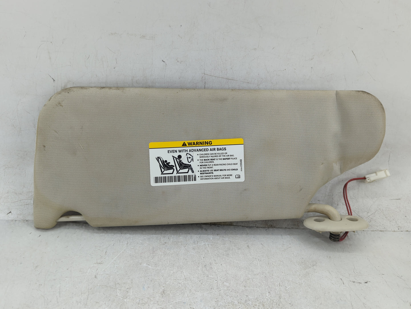 2008-2012 Jeep Liberty Sun Visor Shade Replacement Driver Left Mirror Fits Fits 2008 2009 2010 2011 2012 OEM Used Auto Parts