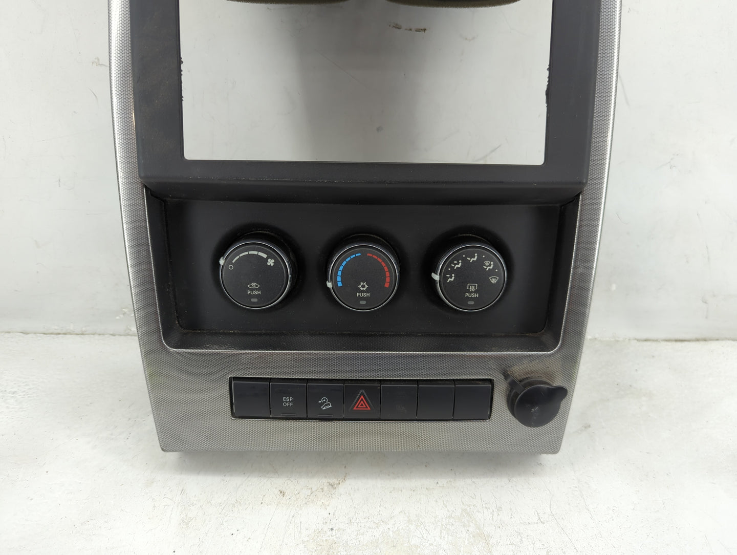 2008 Jeep Liberty Information Radio Display Screen Bezel Vents - Oemusedautoparts1.com