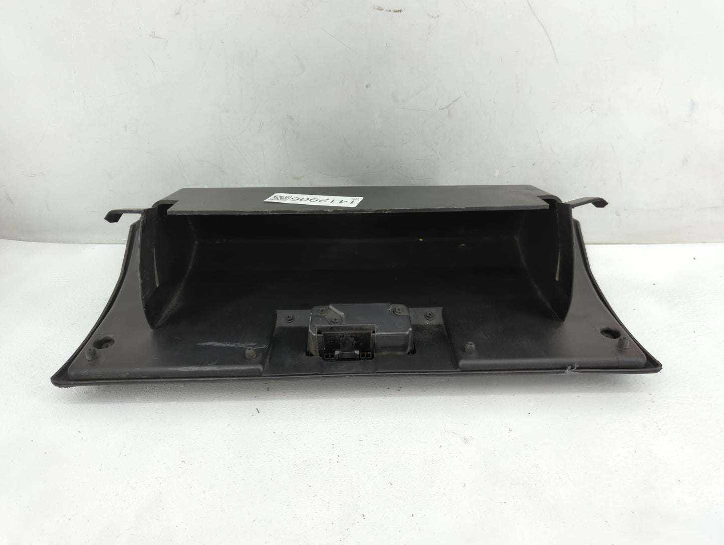 2008 Jeep Liberty Passenger Glove Box Door Storage Compartment Black - Oemusedautoparts1.com